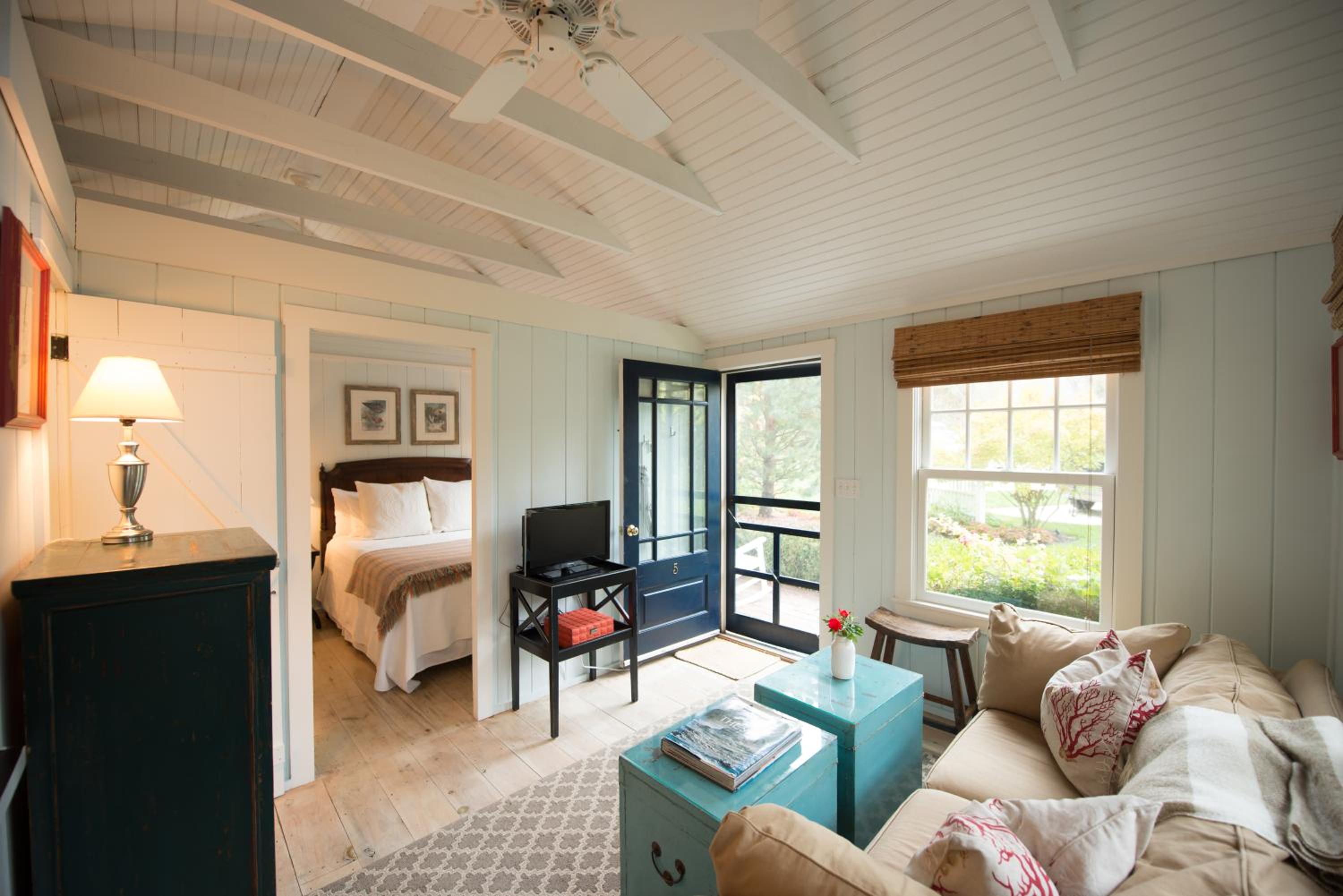 Sunset Cottage with Garden View photo 2