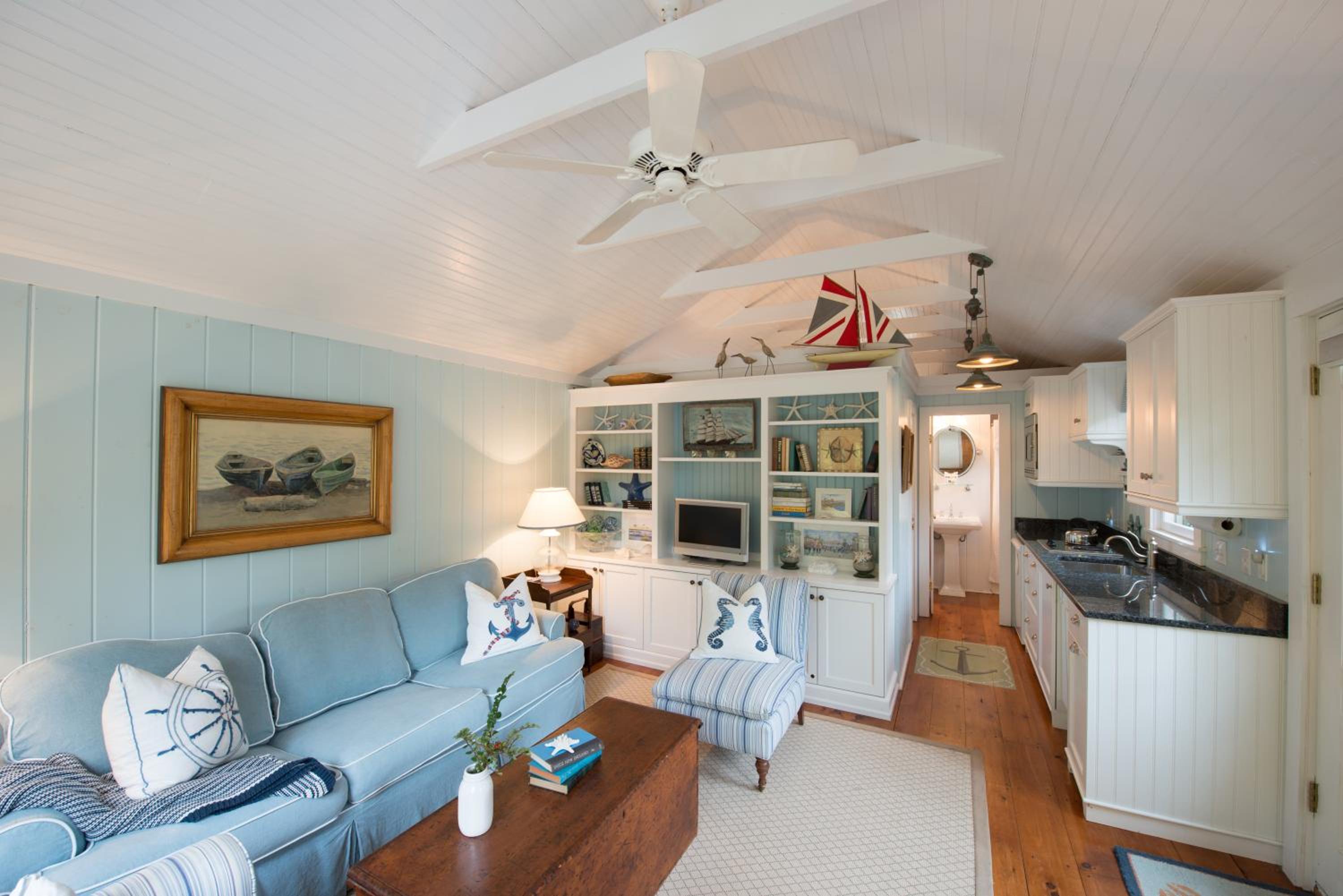 Harbor Cottage with Cove View