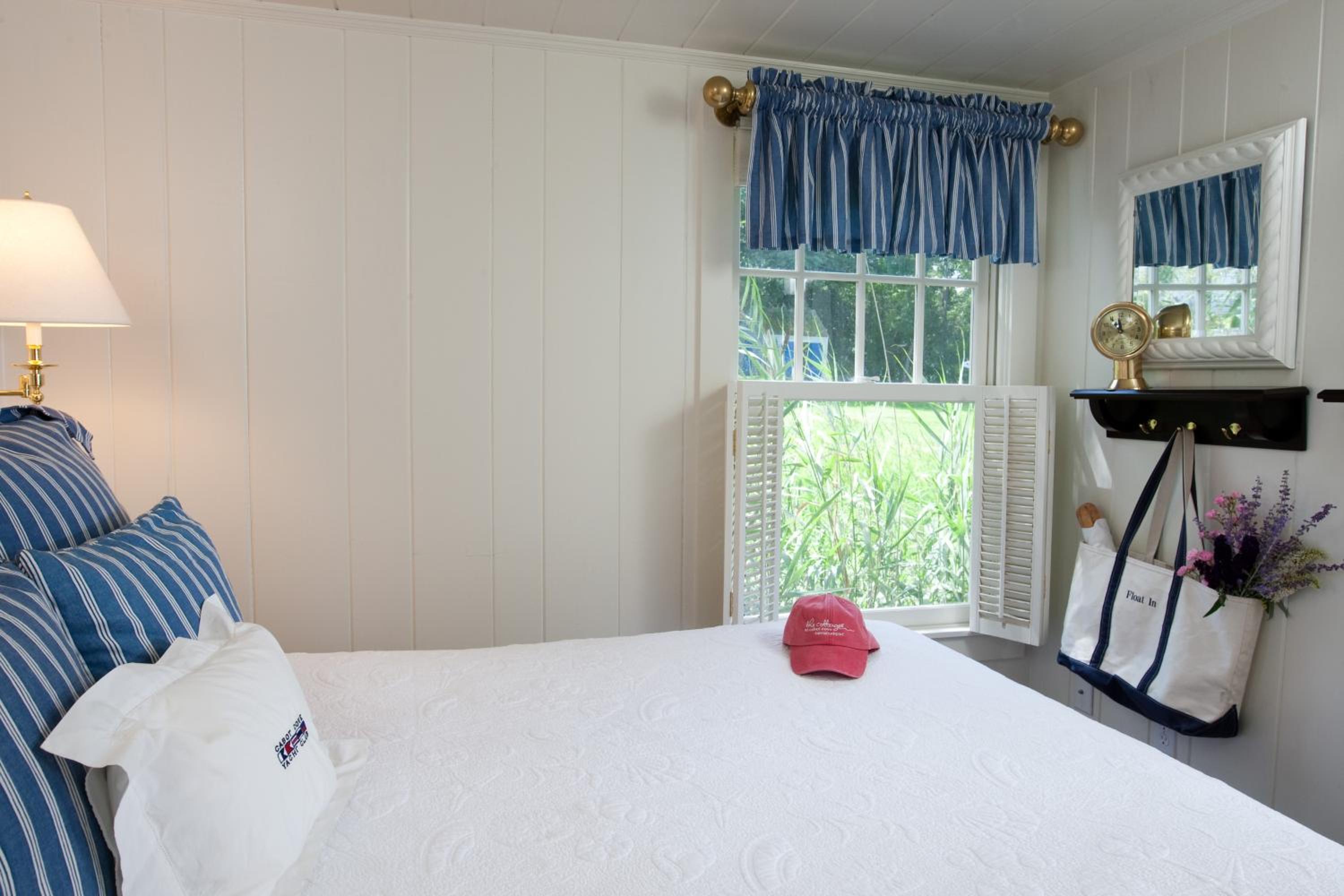 Infatuation Cottage with Garden View