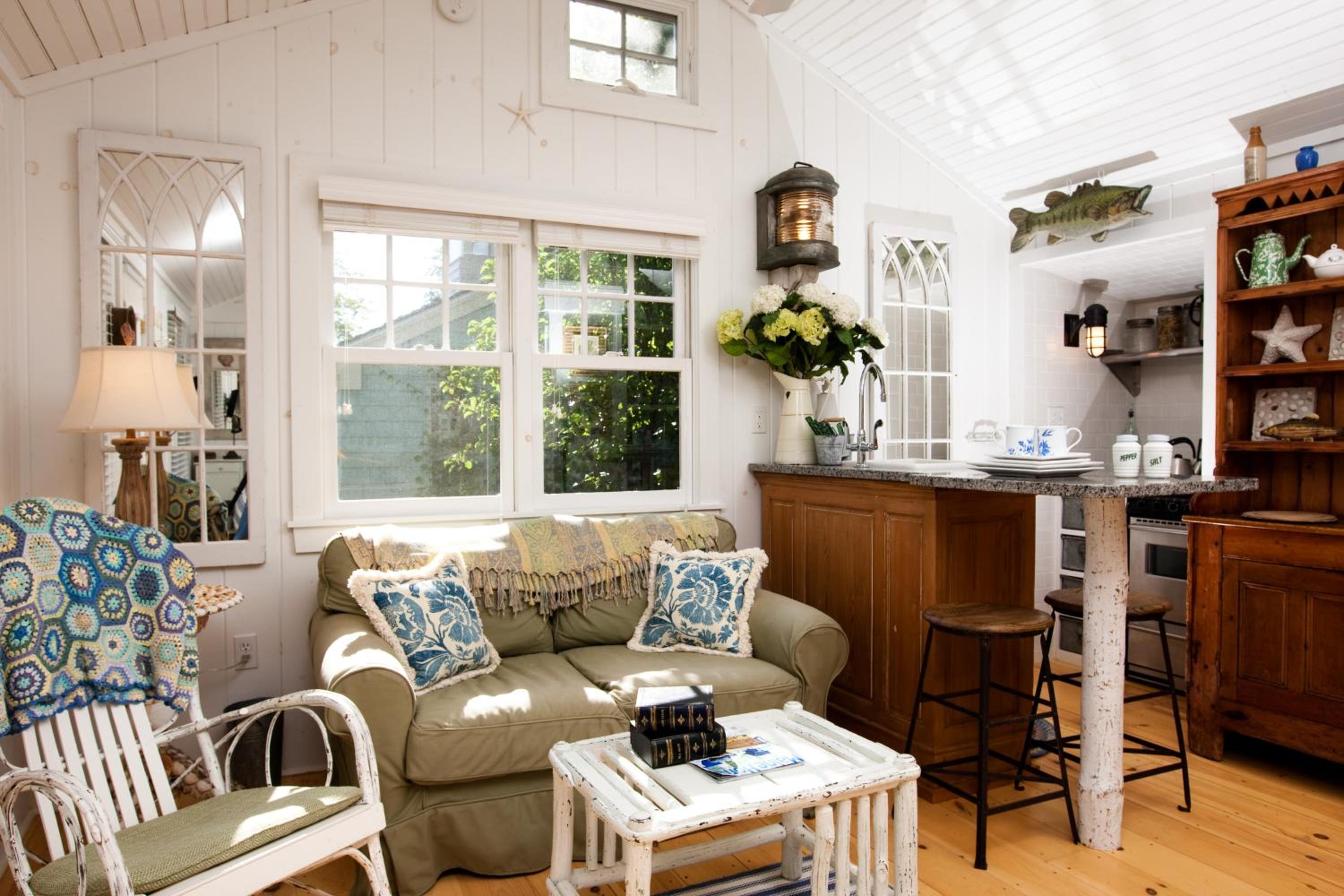 Sea Mist Cottage with Cove View photo 3