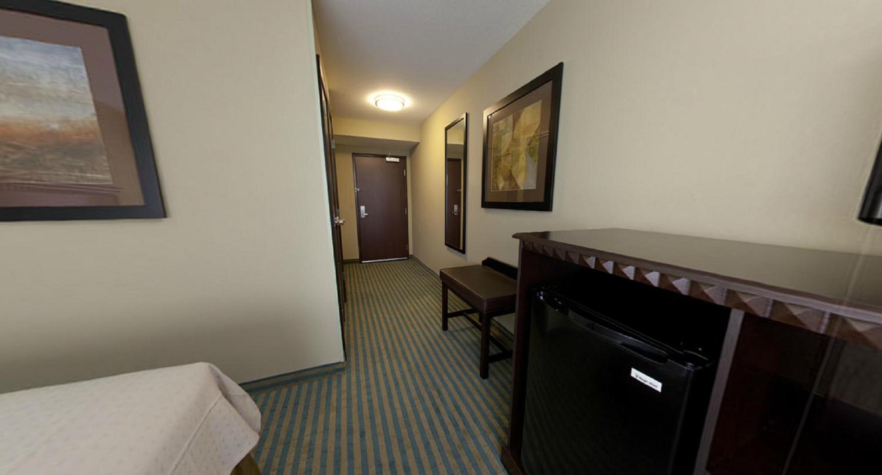 Standard King Room - Photo 4