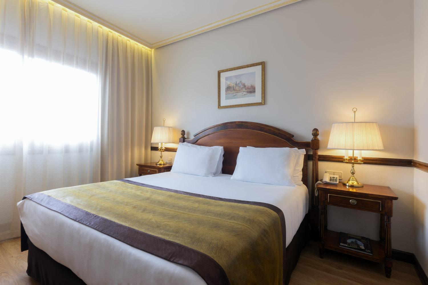 Double or Twin Room - Photo 2