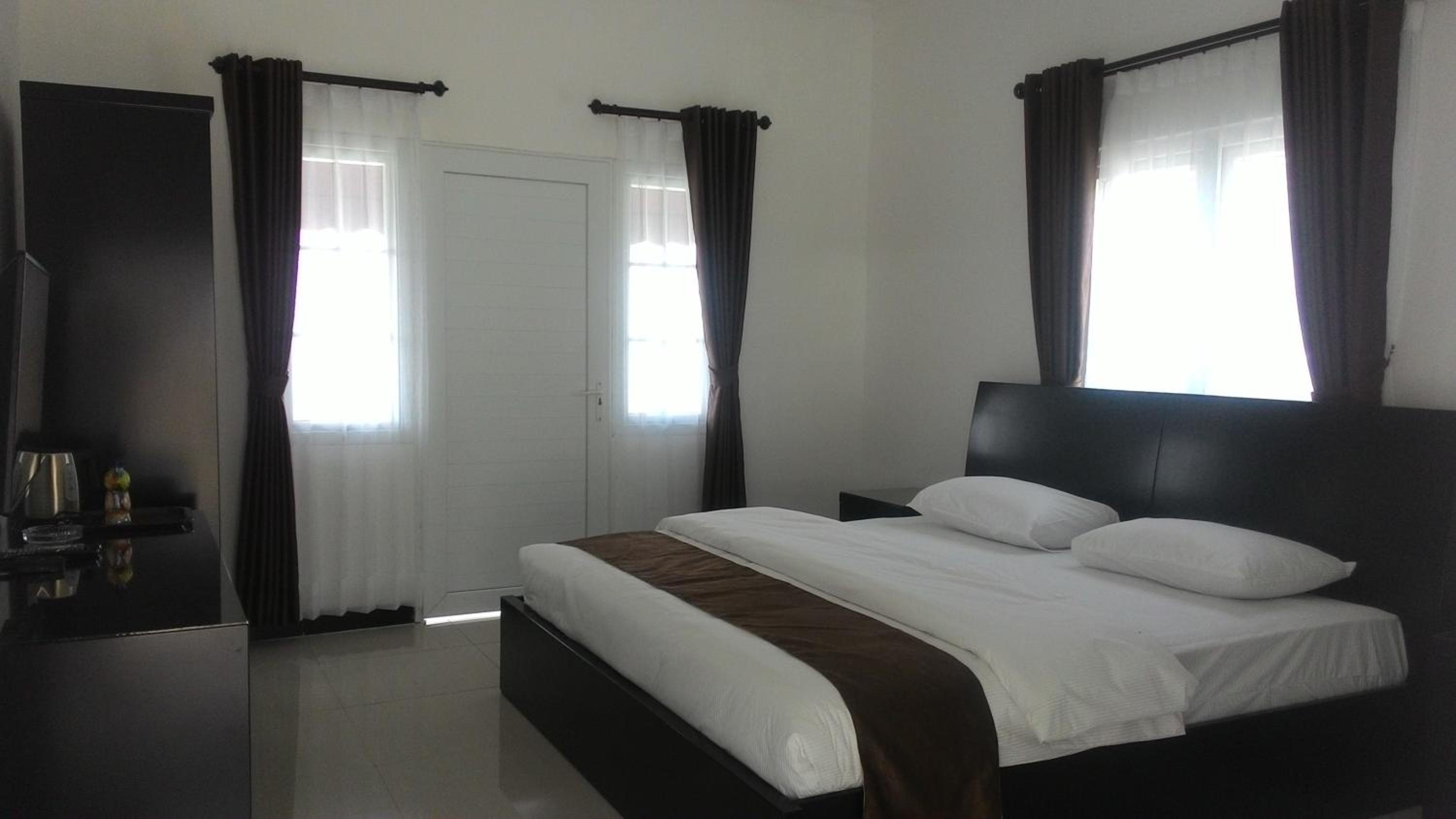 Double or Twin Room with Mountain View - Photo 3