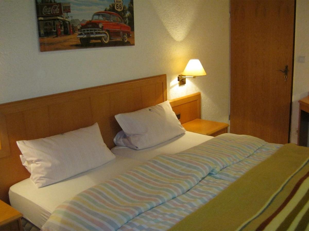 Economy Double Room photo 1