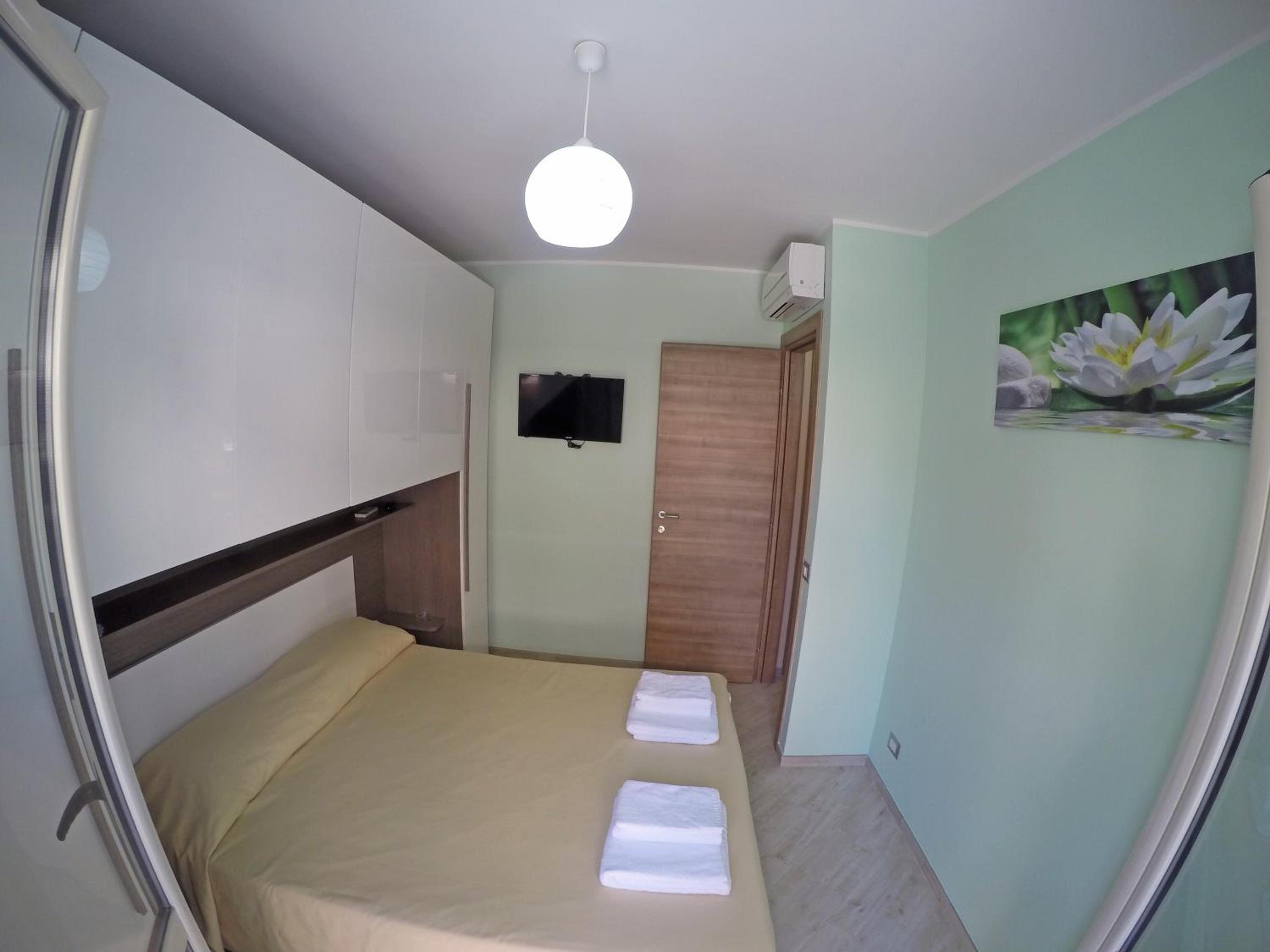 Standard Double Room photo 3