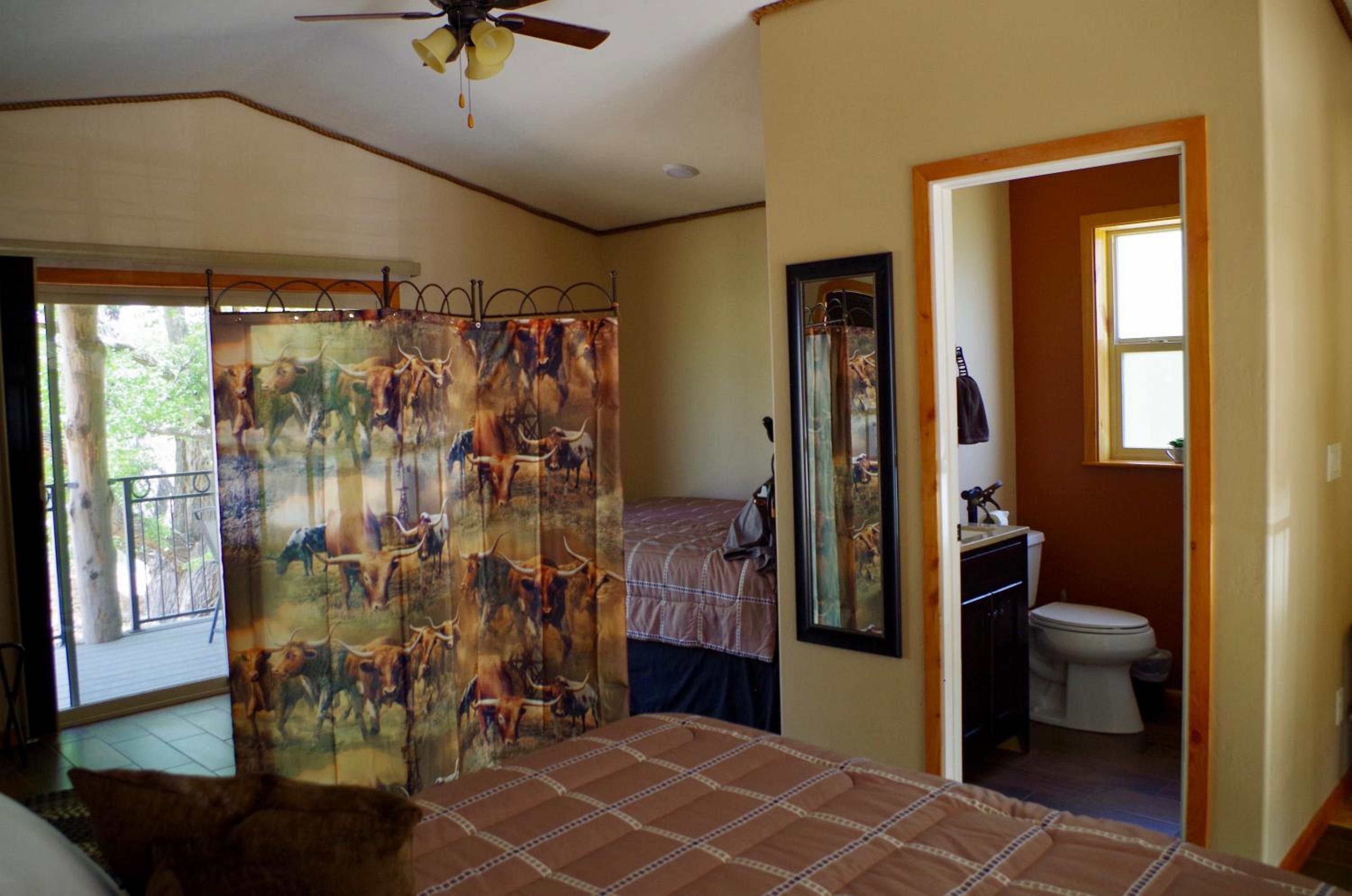 Two-Bedroom House - Photo 1