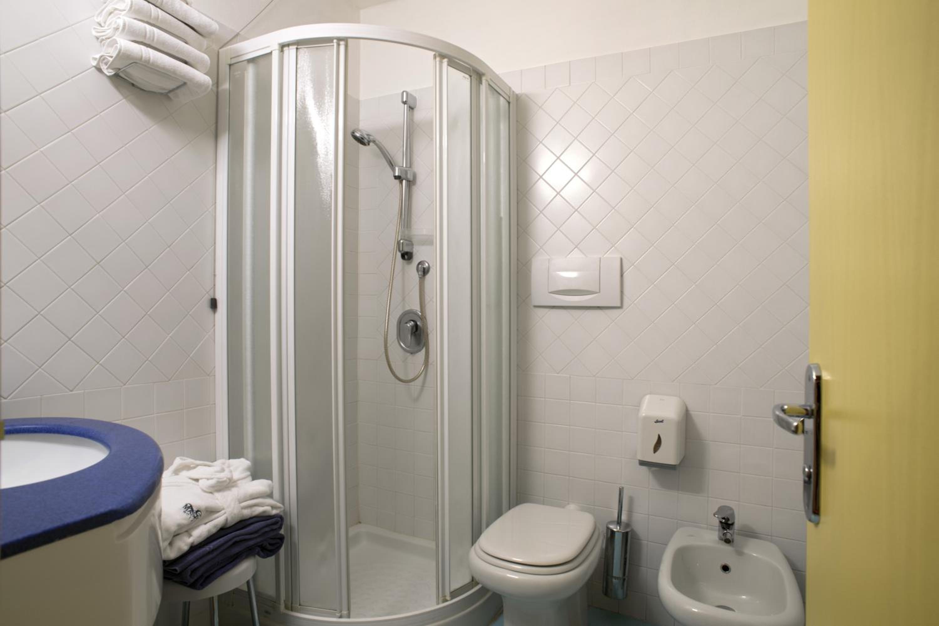 Triple Room - Photo 3