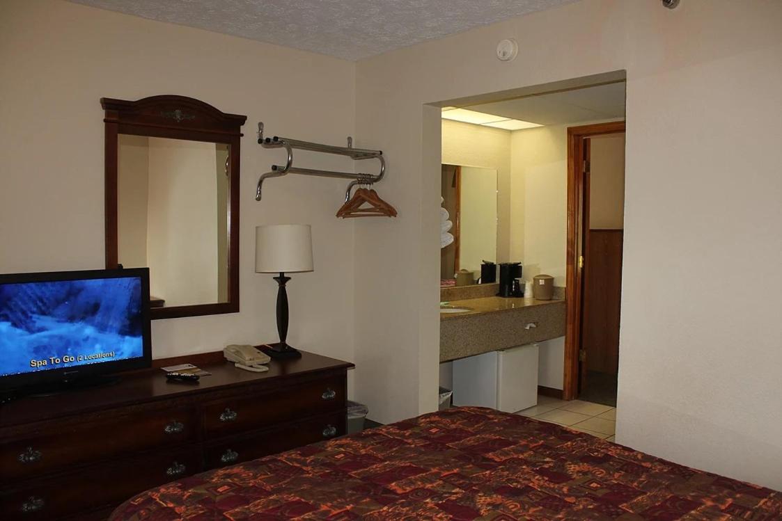 King Room with Balcony photo 3