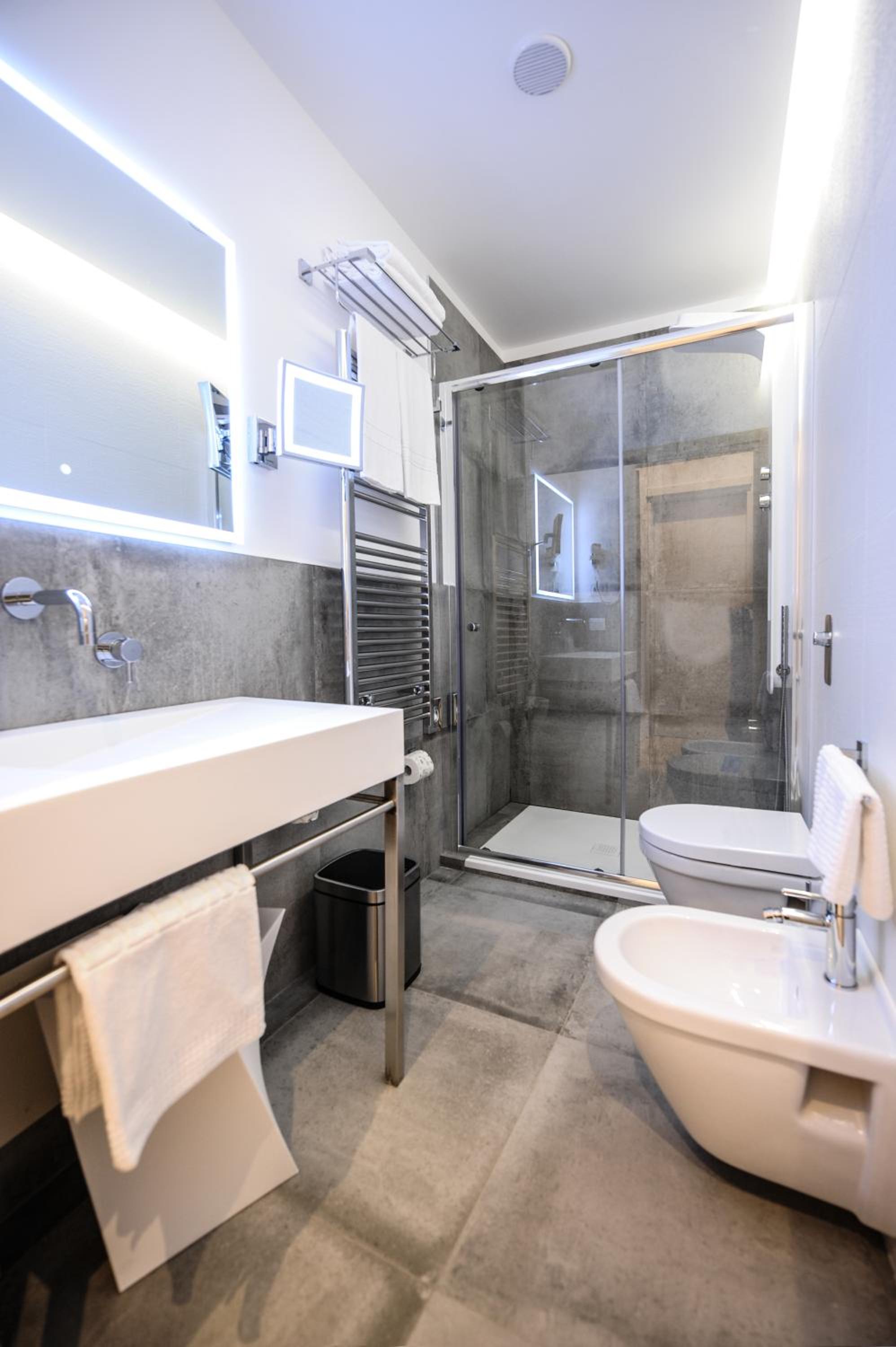 Double Room with Beach Access - Photo 6