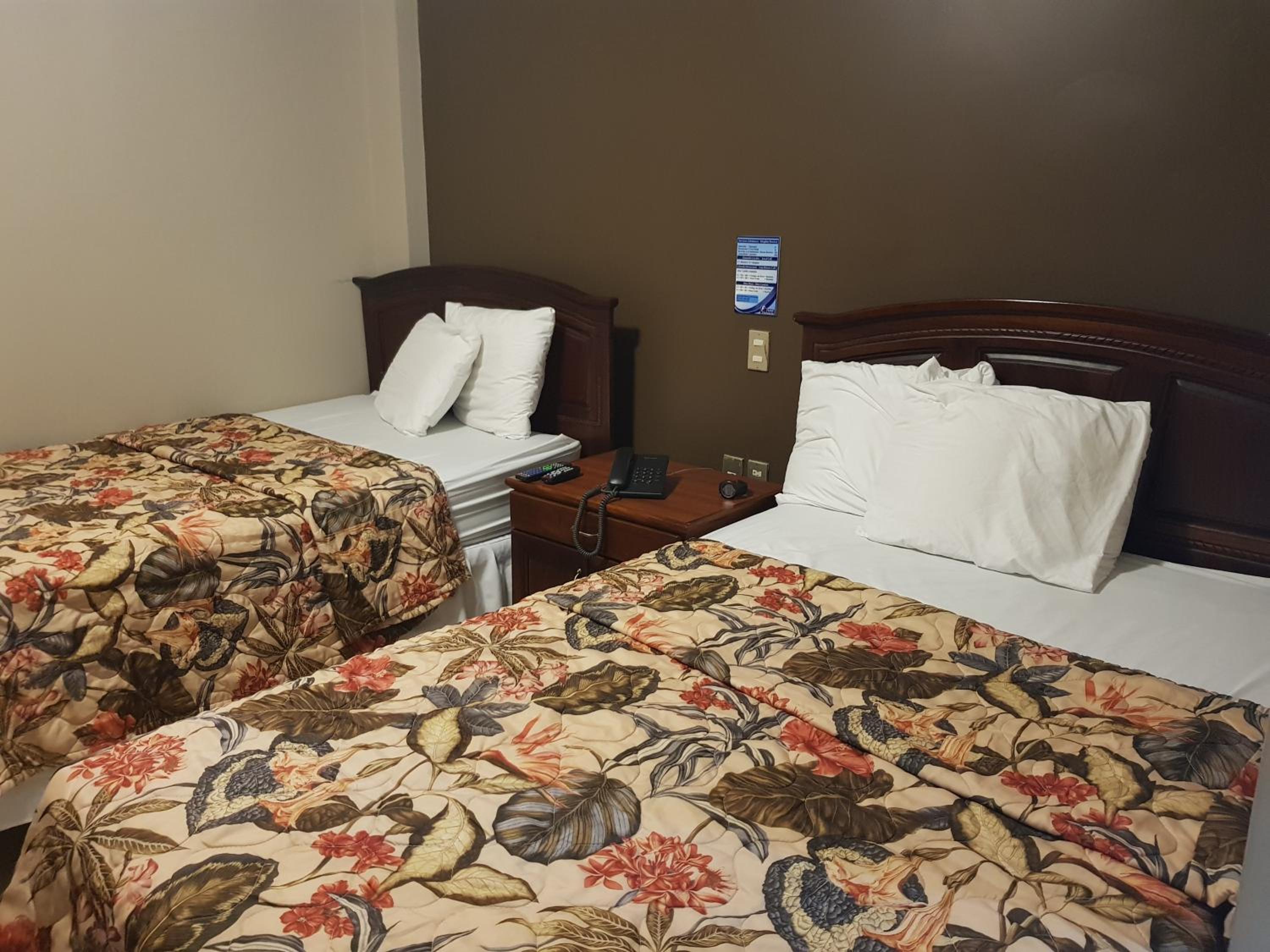 Deluxe Quadruple Room