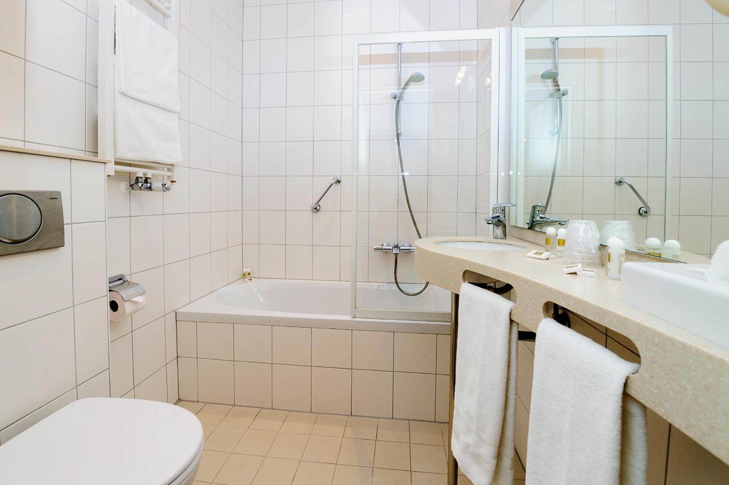 Comfort Twin Room with Bath