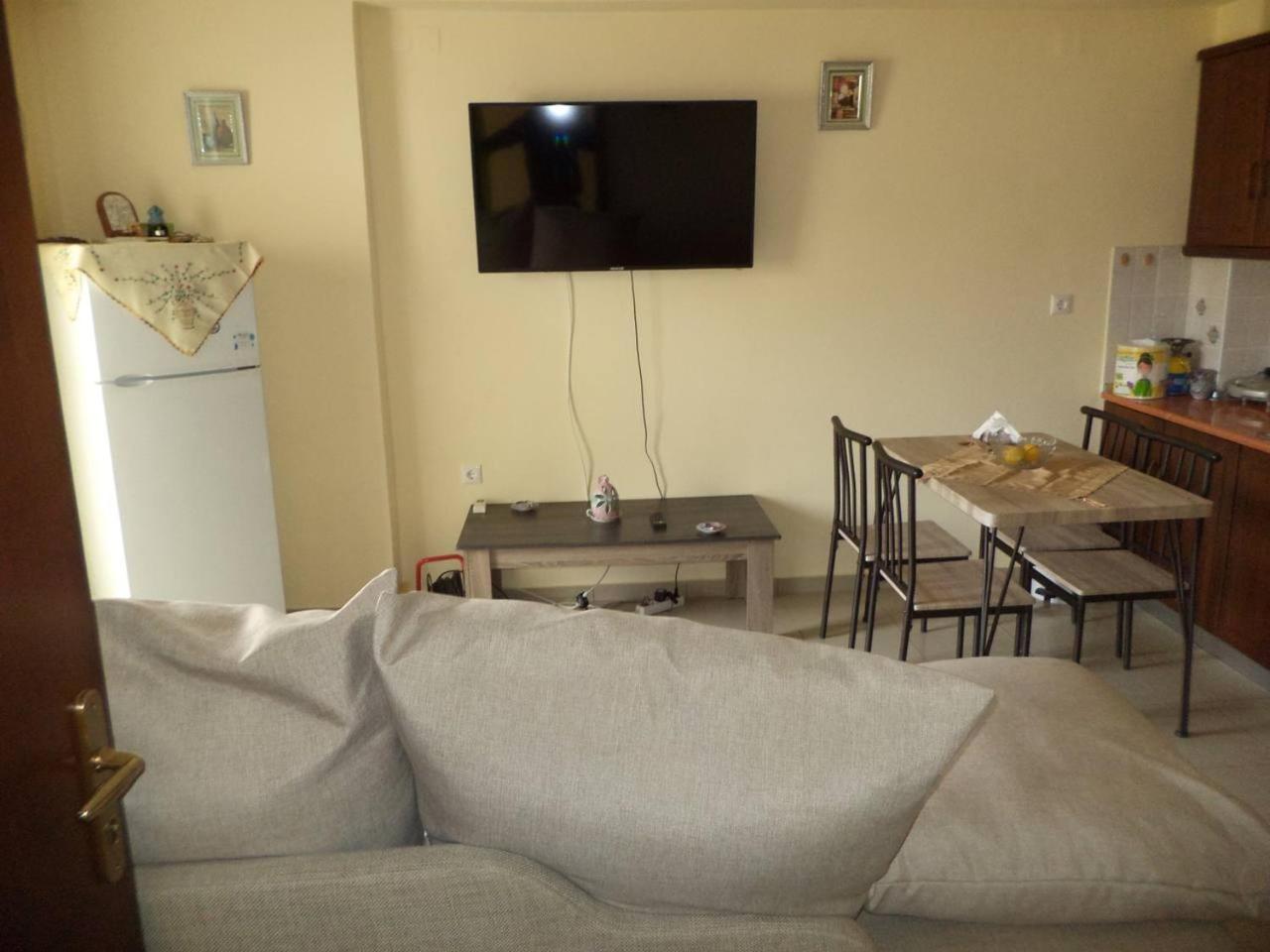Two-Bedroom Apartment photo 3