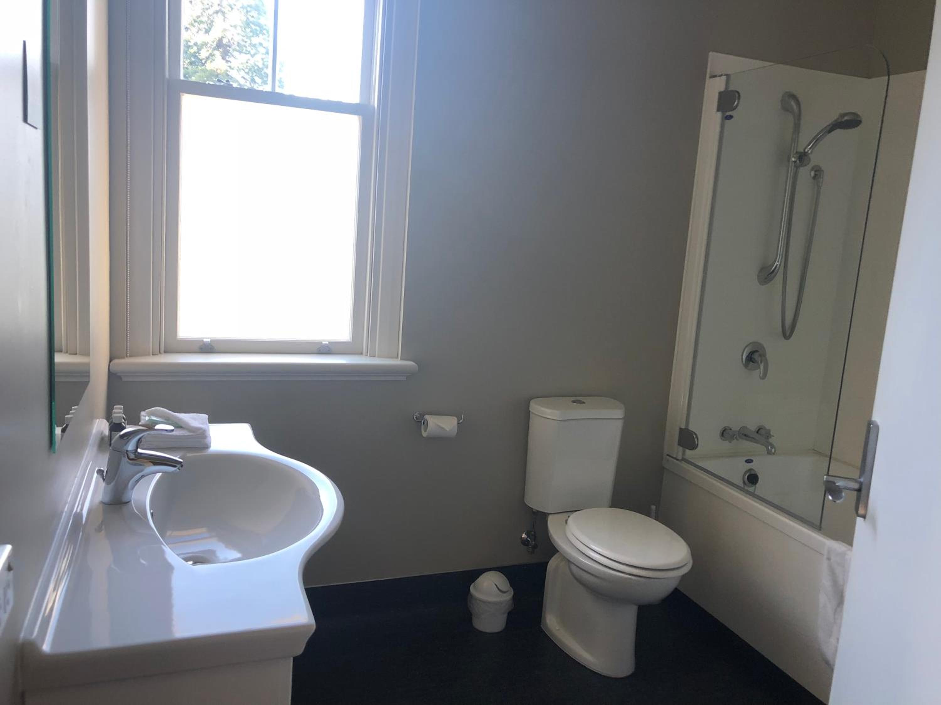 Triple Room with Garden View - Photo 2