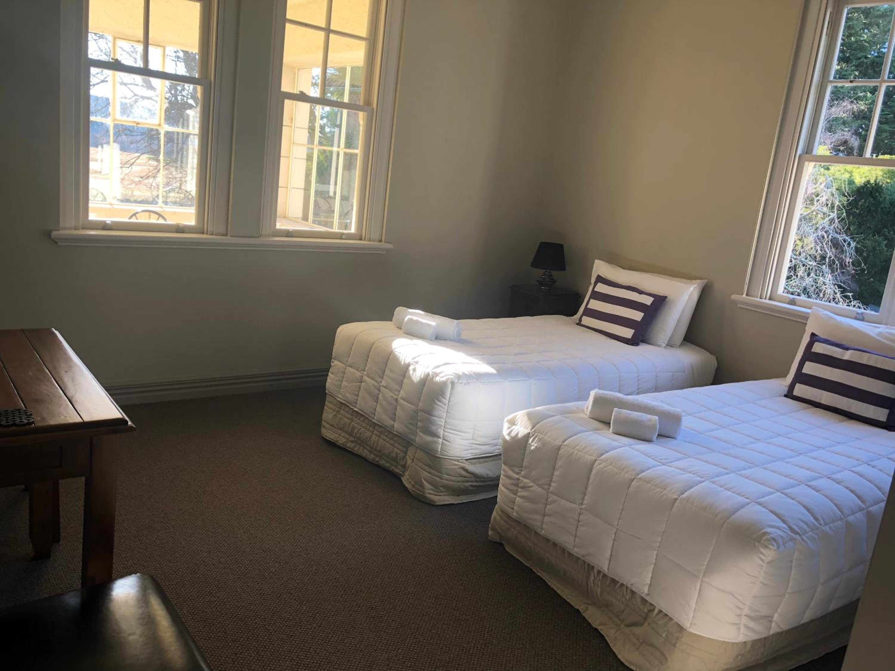 Standard Twin Room - Photo 1