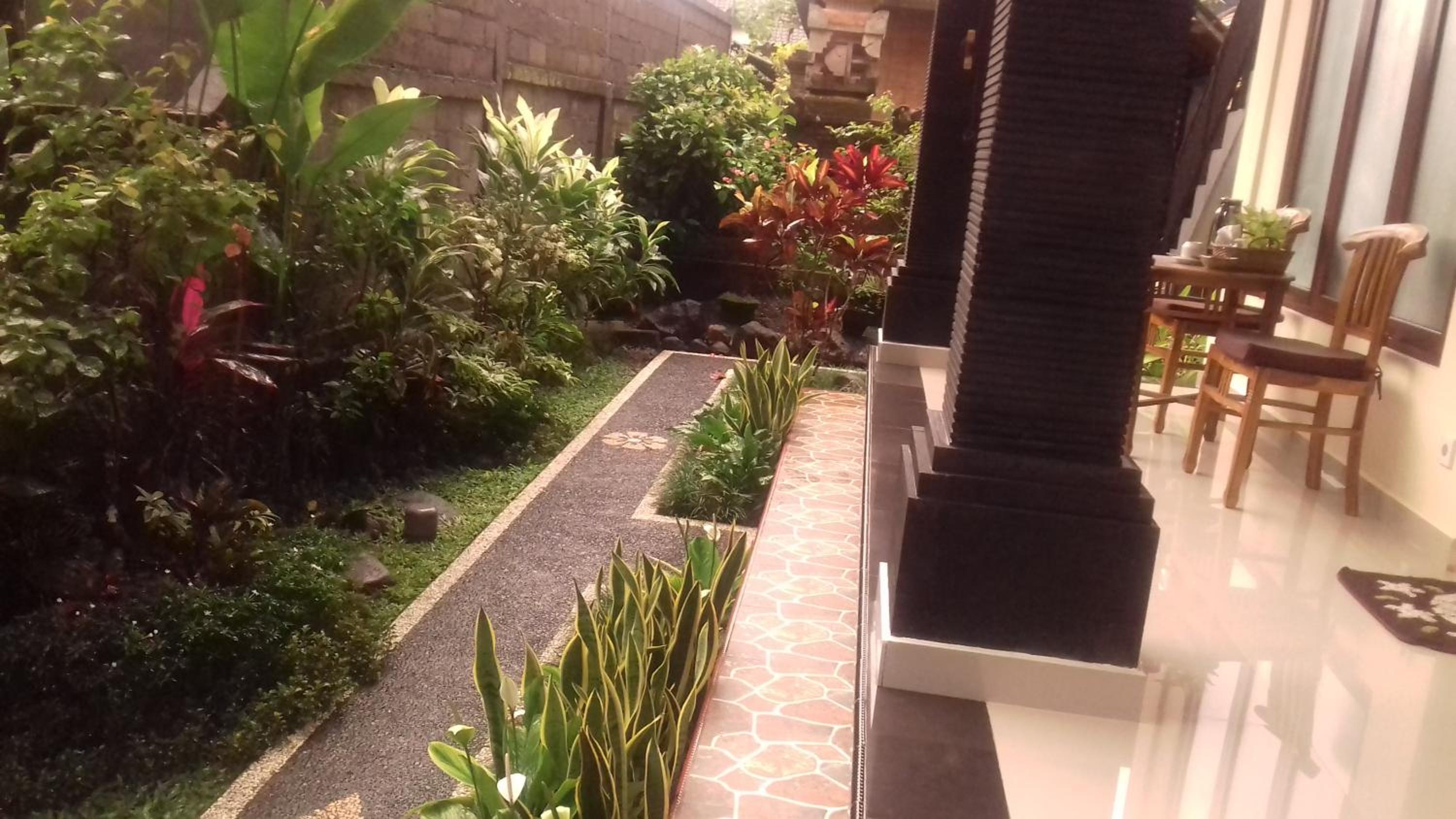 Double Room with Balcony - Photo 9
