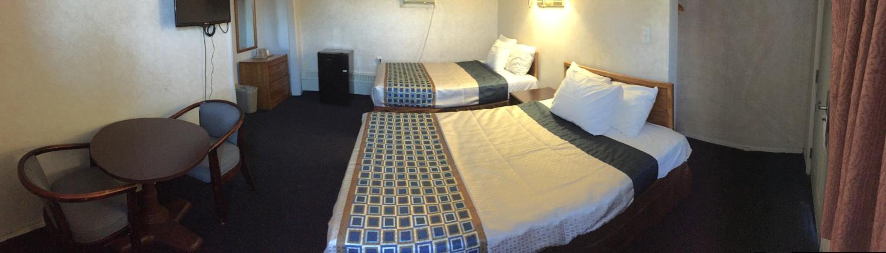 Quadruple Room - Photo 2