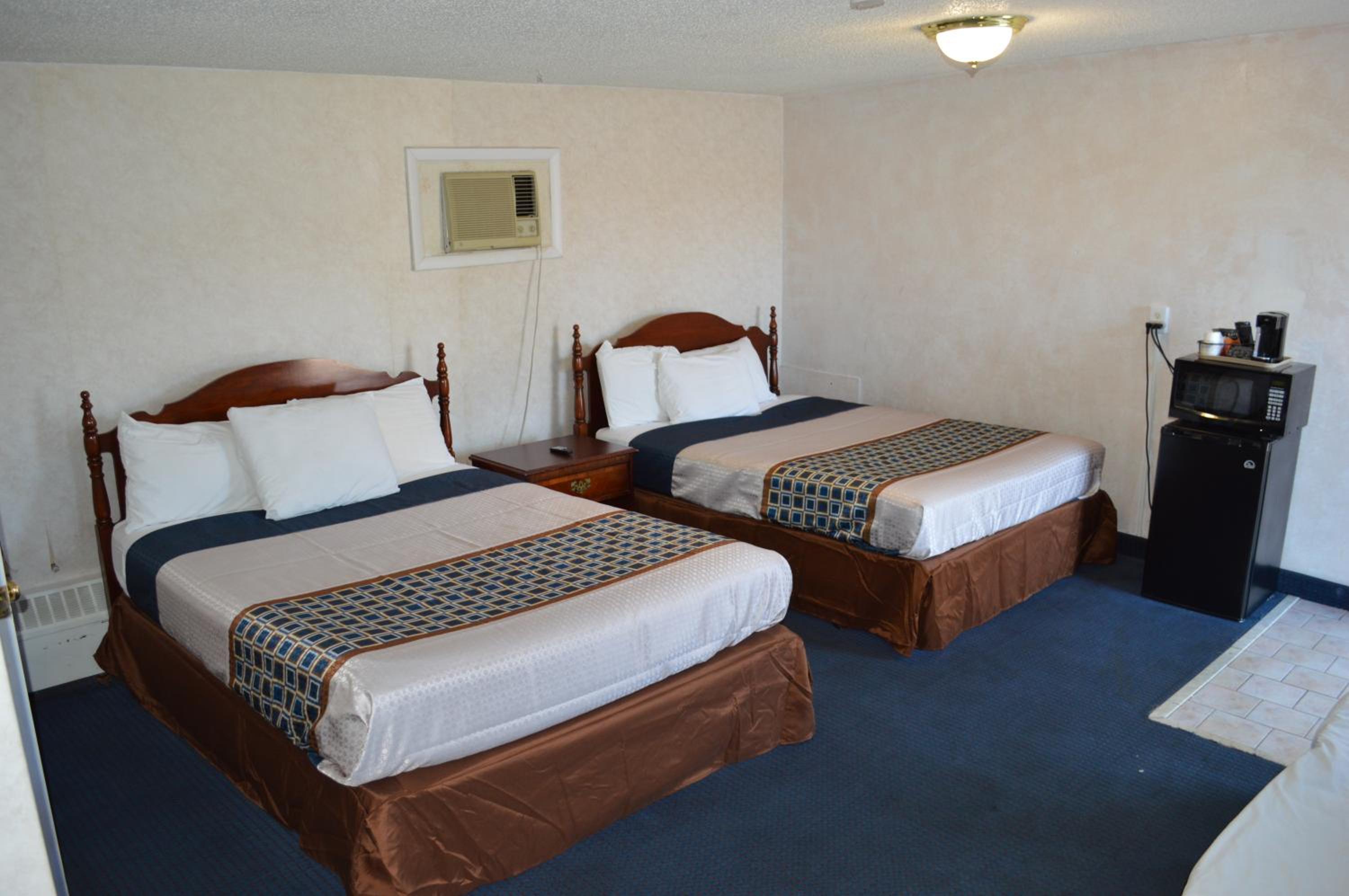 Quadruple Room - Photo 8