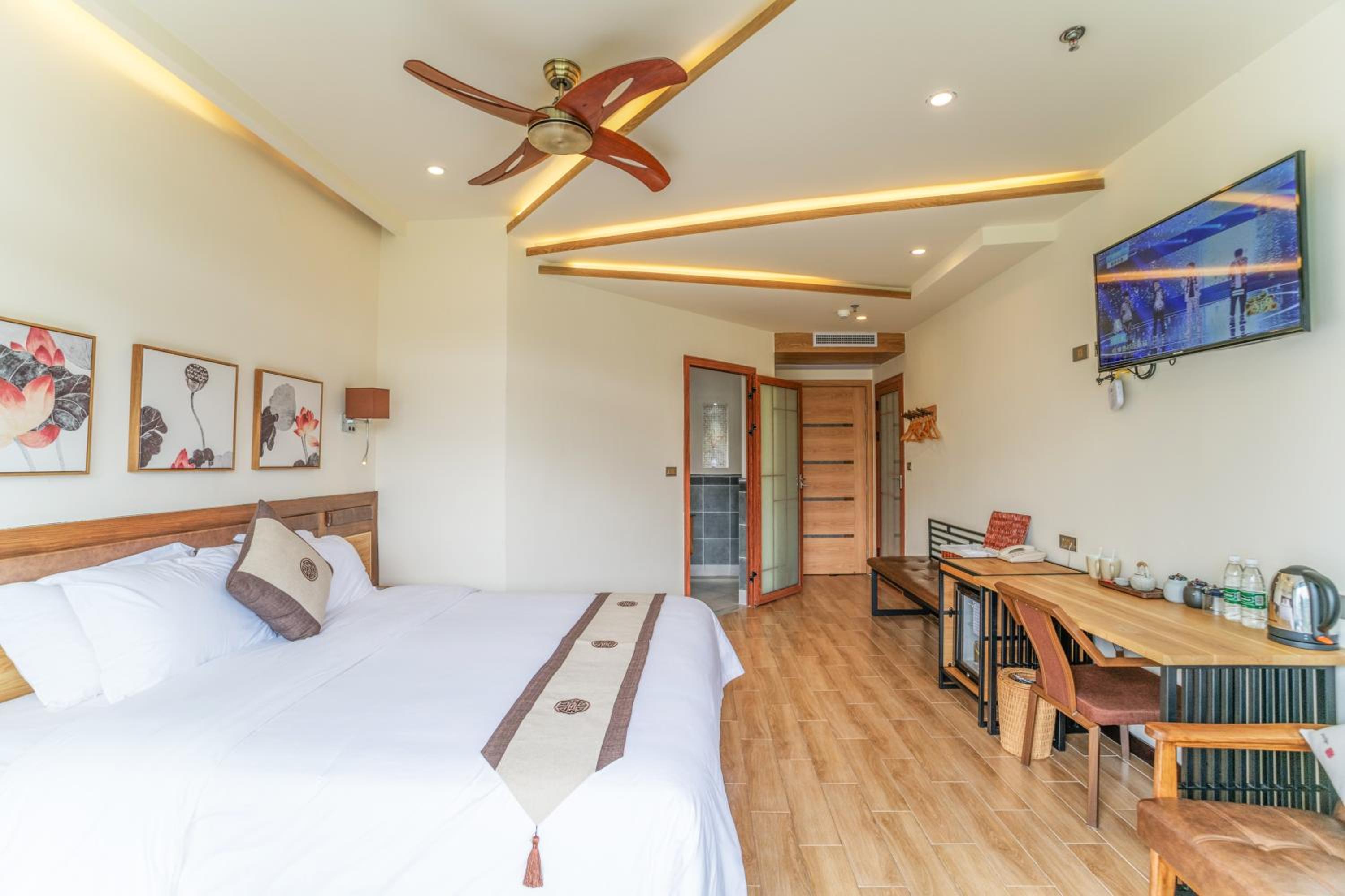Standard Double Room - Photo 2