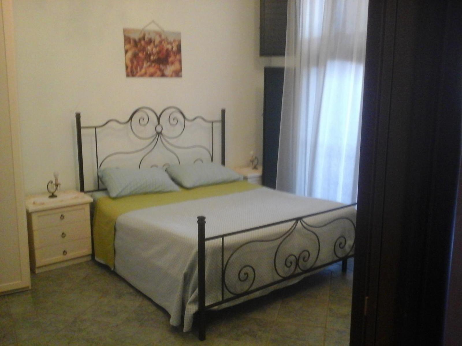 Double Room with Private External Bathroom photo 3