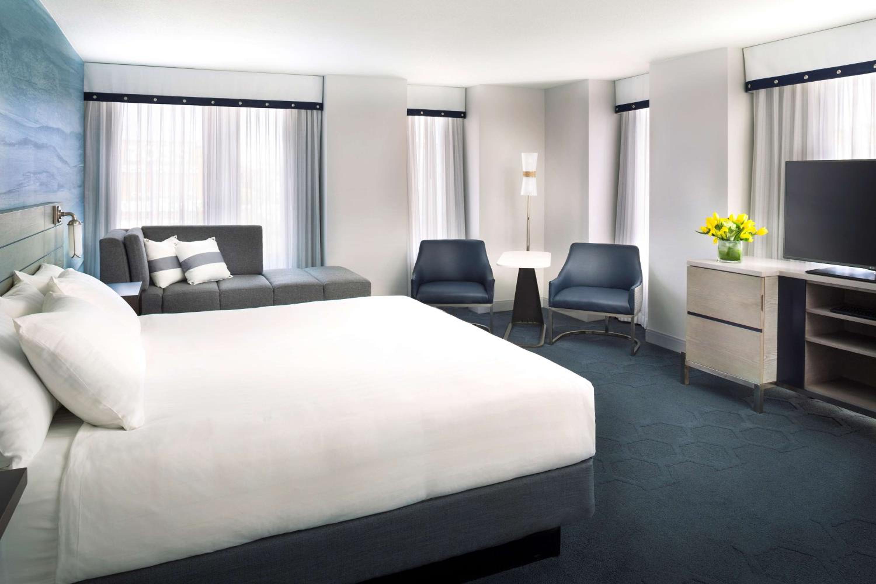 King Room with View - Photo 4