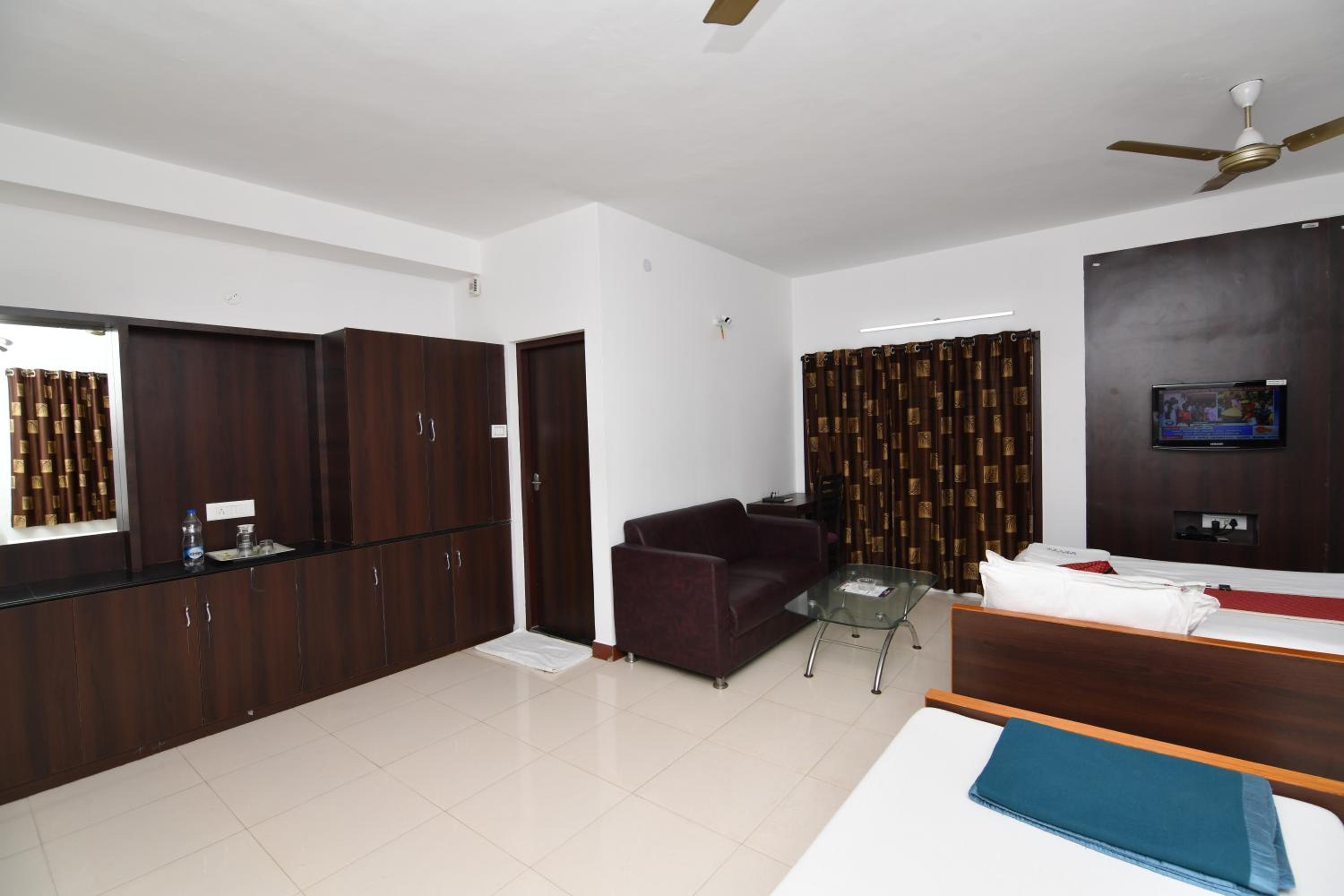 Standard Triple Room - Photo 14