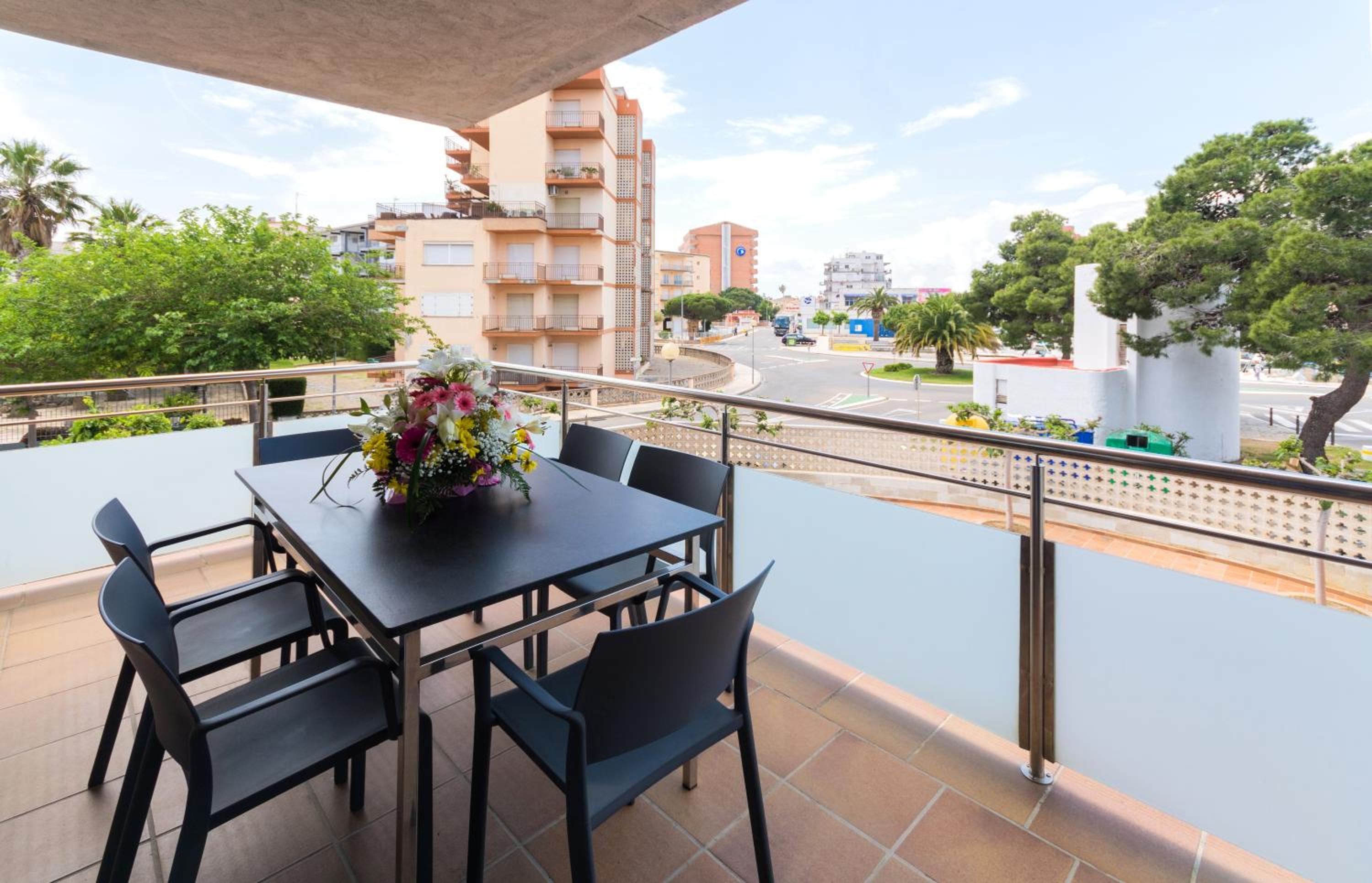Two-Bedroom Apartment with Terrace photo 3