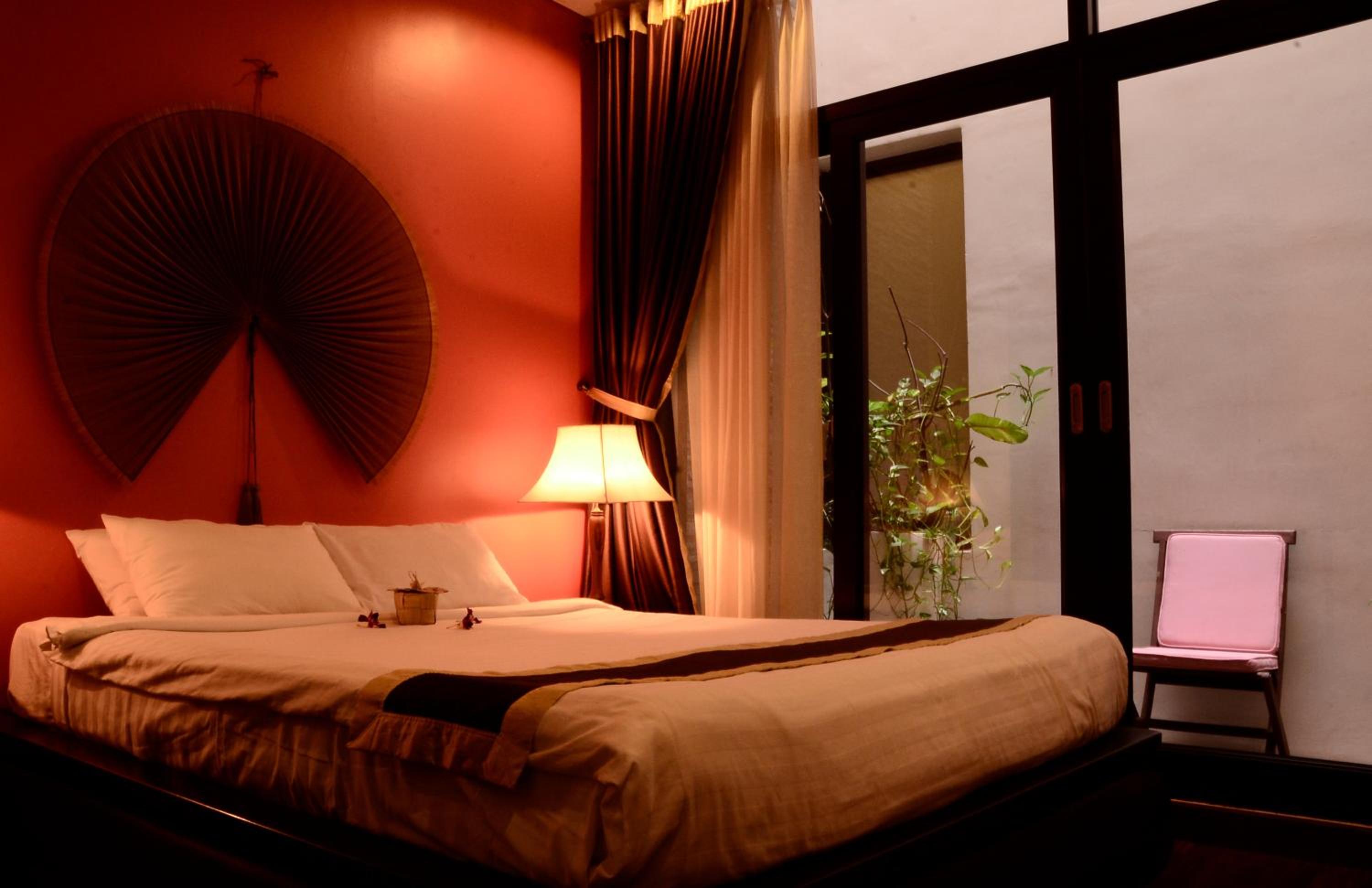 Main Suite - Photo 2