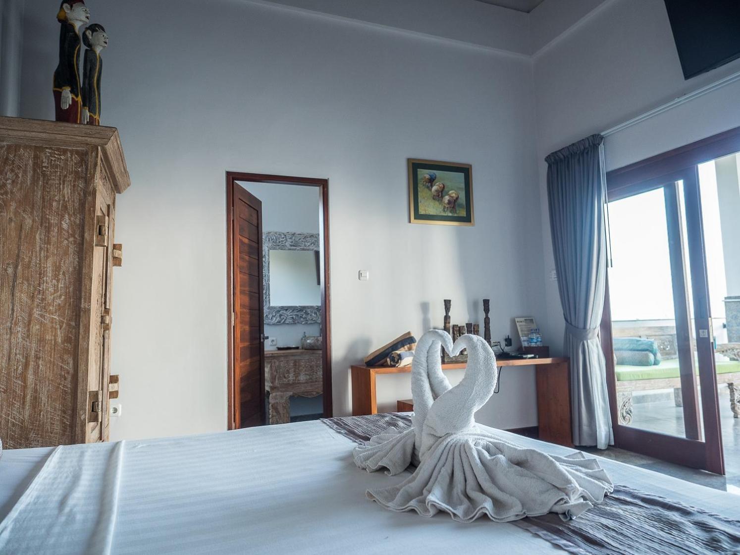 Deluxe Double Room with Balcony and Ocean View - Photo 1