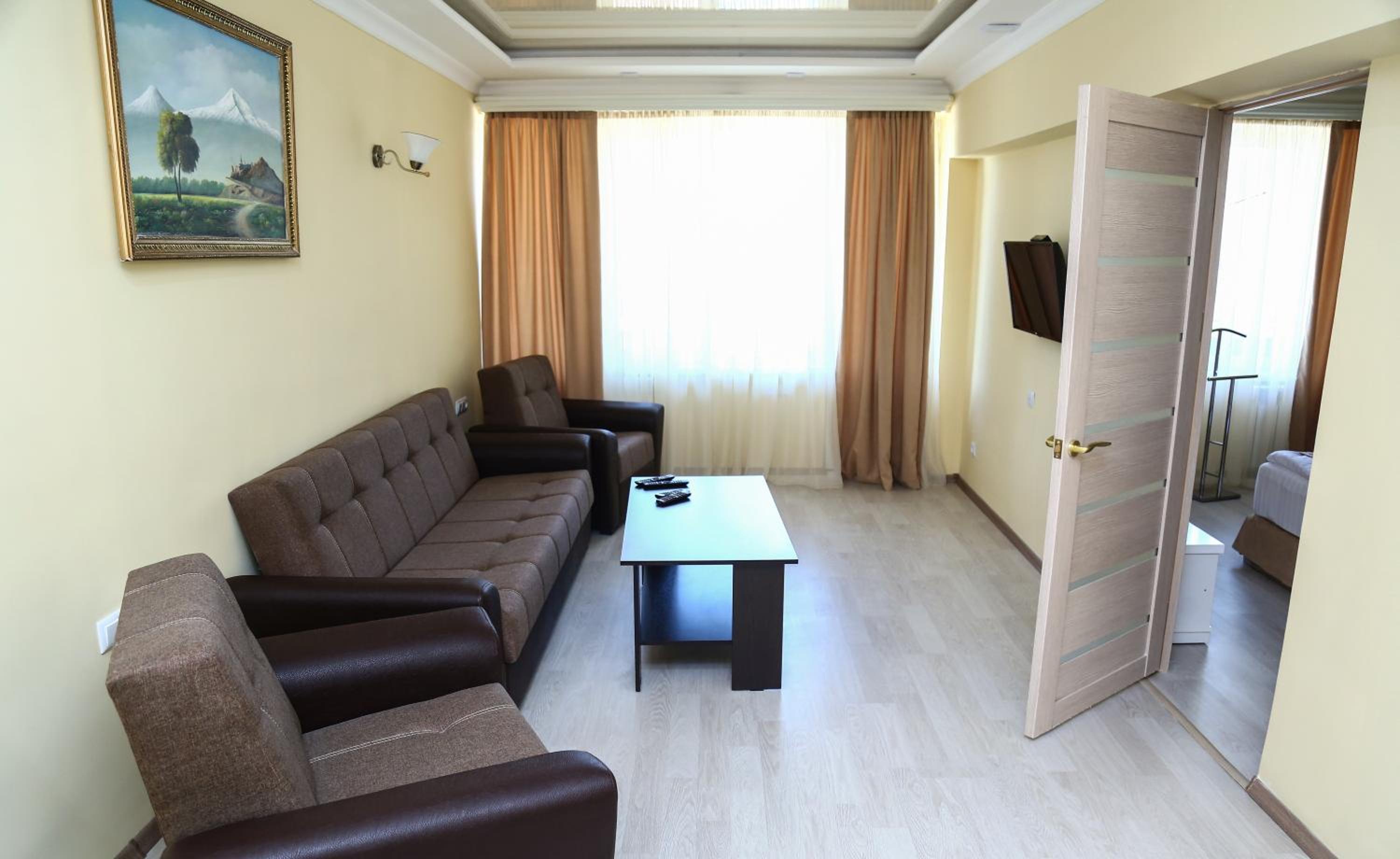 Standard Double or Twin Room with Balcony photo 2