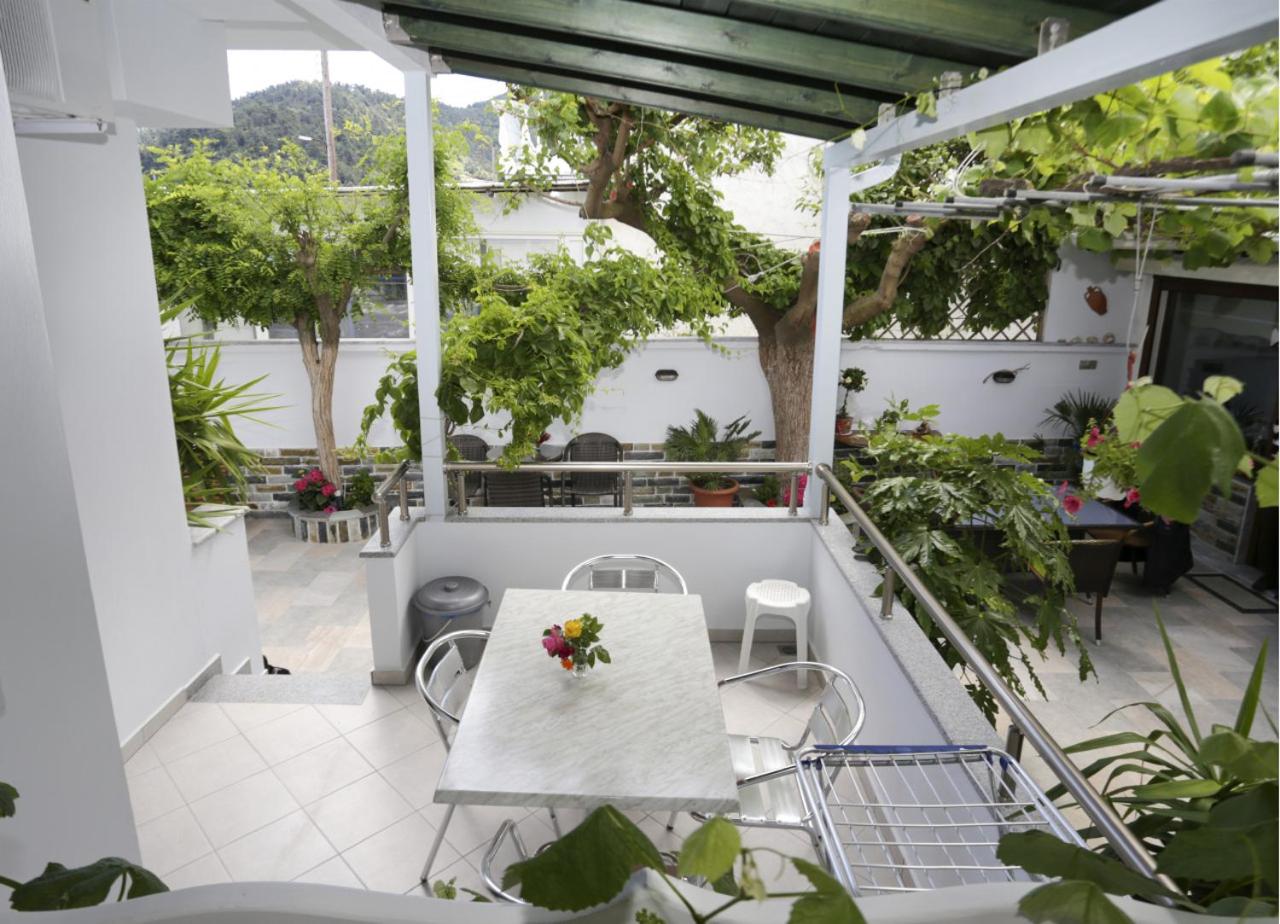 Studio with Terrace photo 3