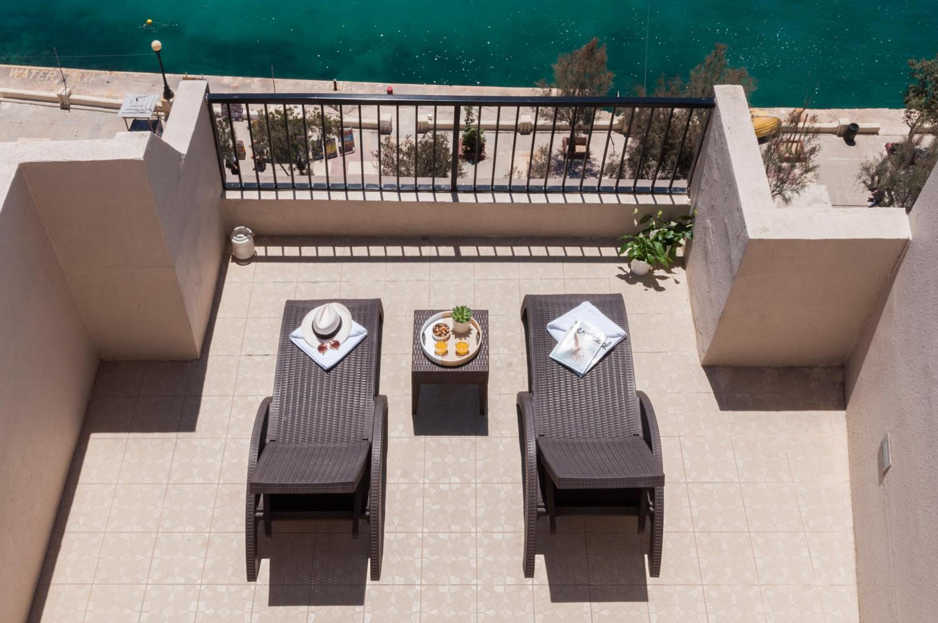 Superior Double Or Twin Room With Sea View photo 3
