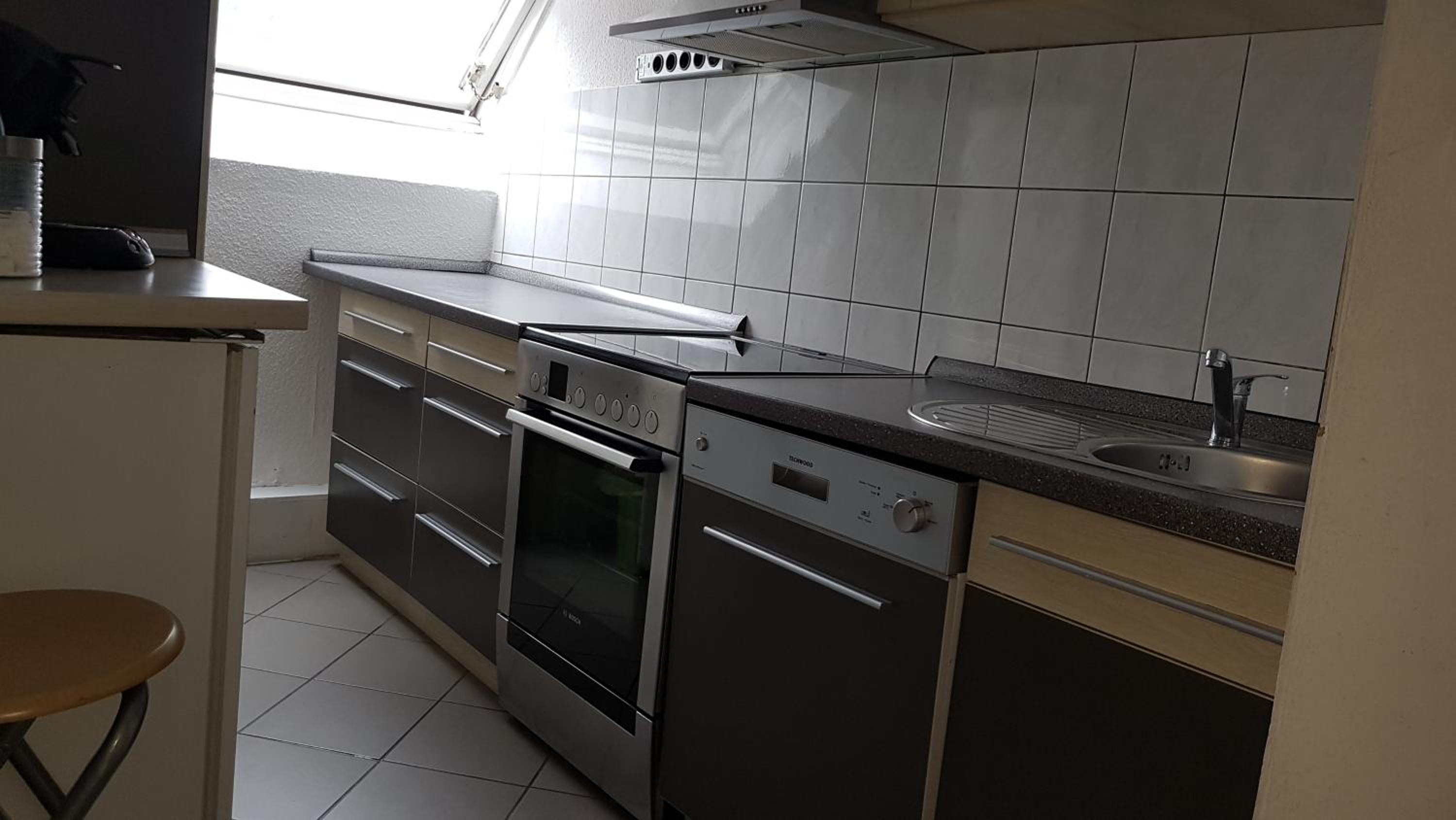 Three-Bedroom Apartment - Photo 4