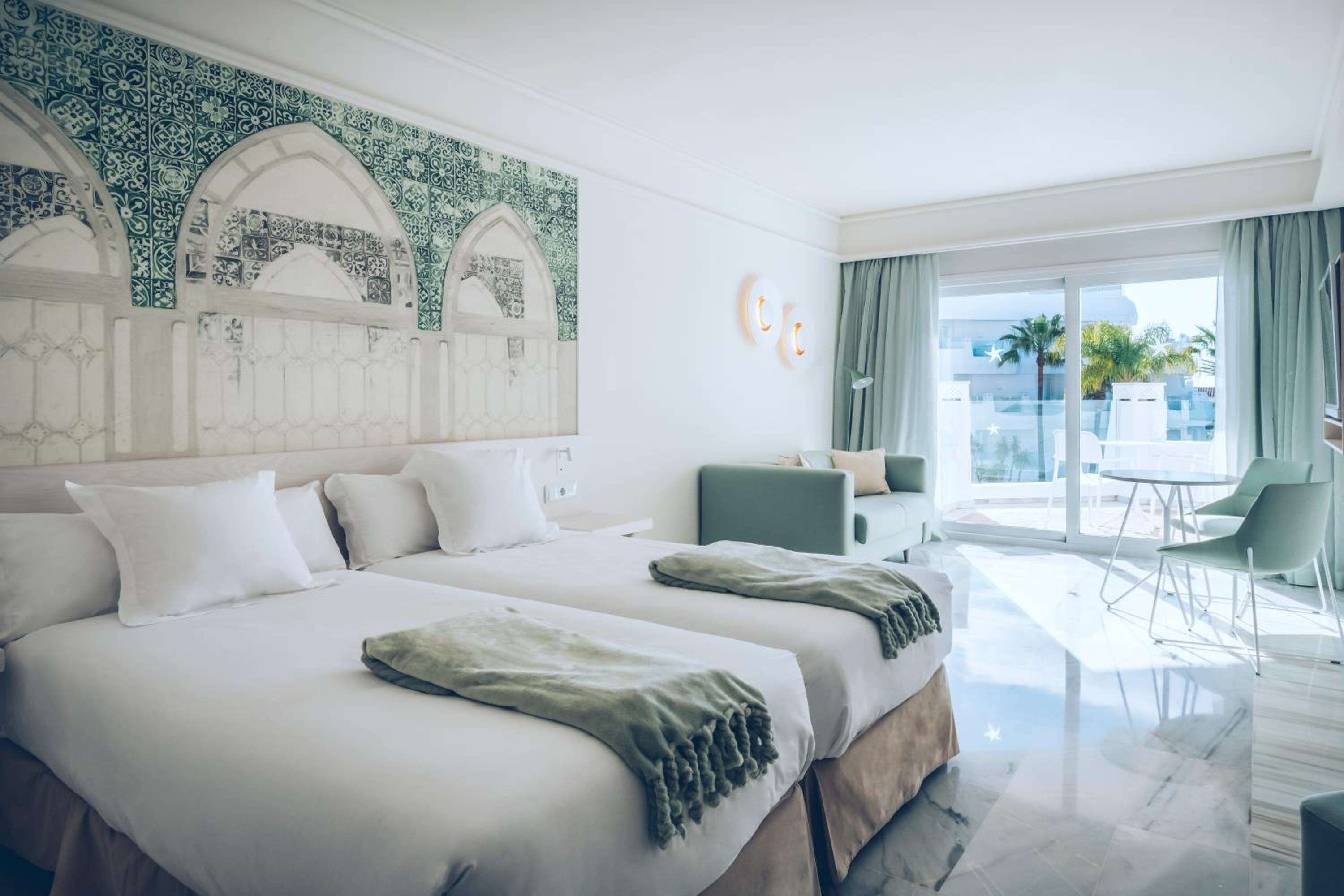 Superior Double or Twin Room - Photo 2