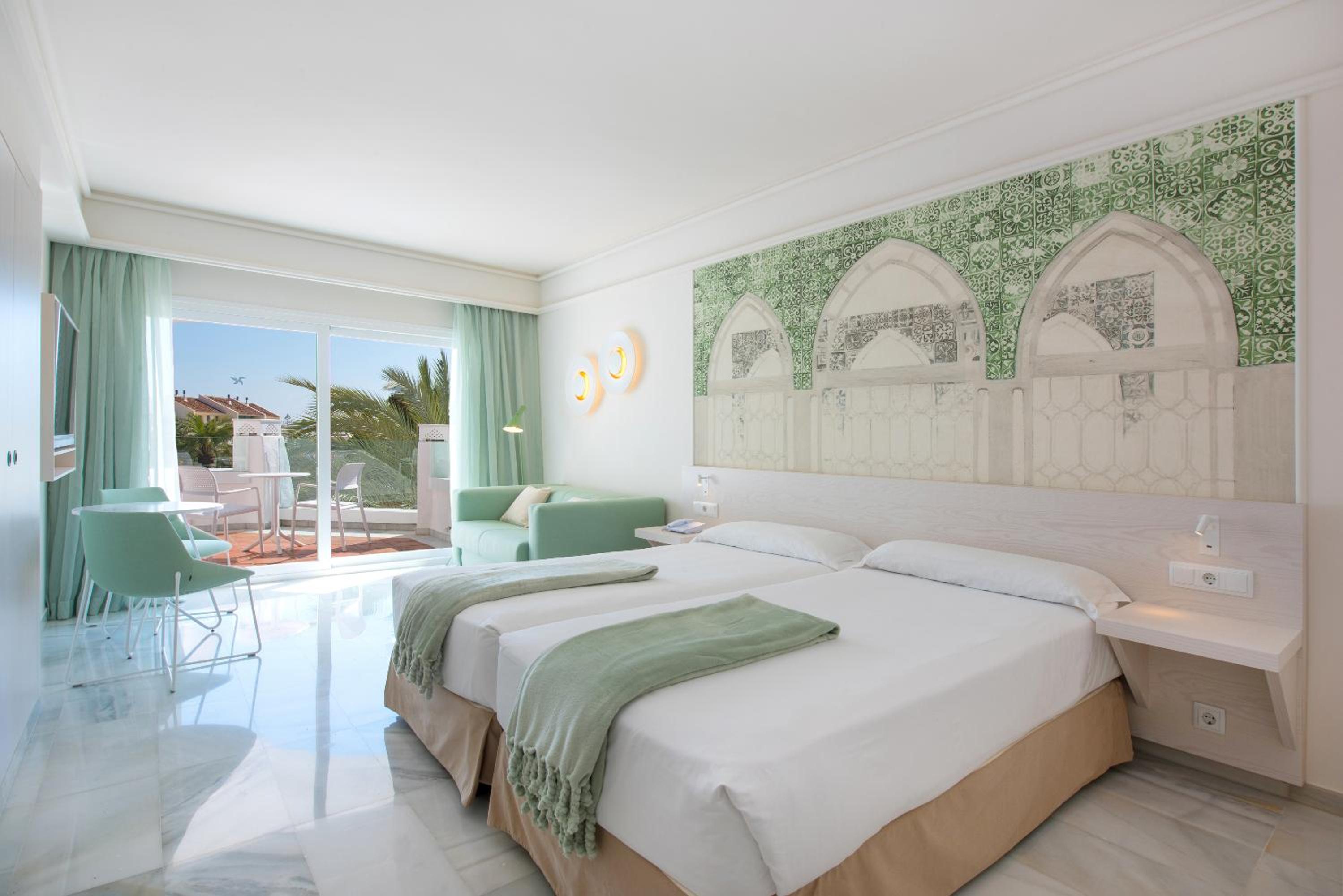 Superior Double or Twin Room - Photo 3