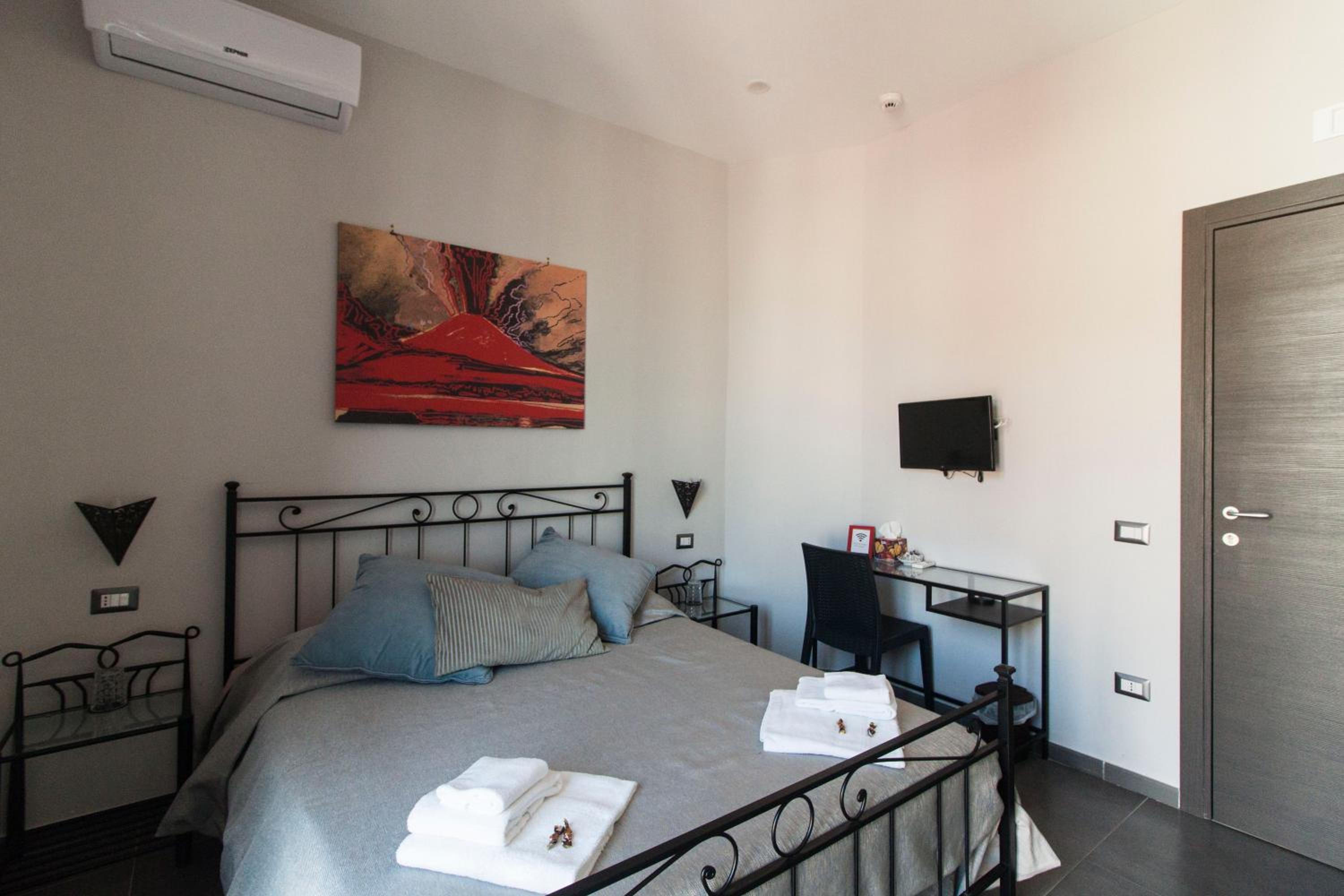 Deluxe Double Room with Castle View