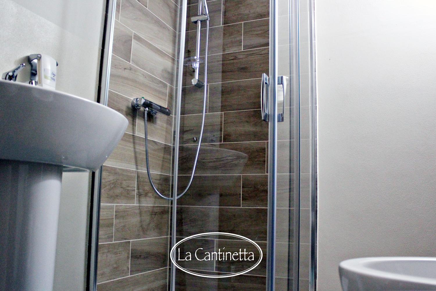 Twin Room with Private External Bathroom - Photo 6