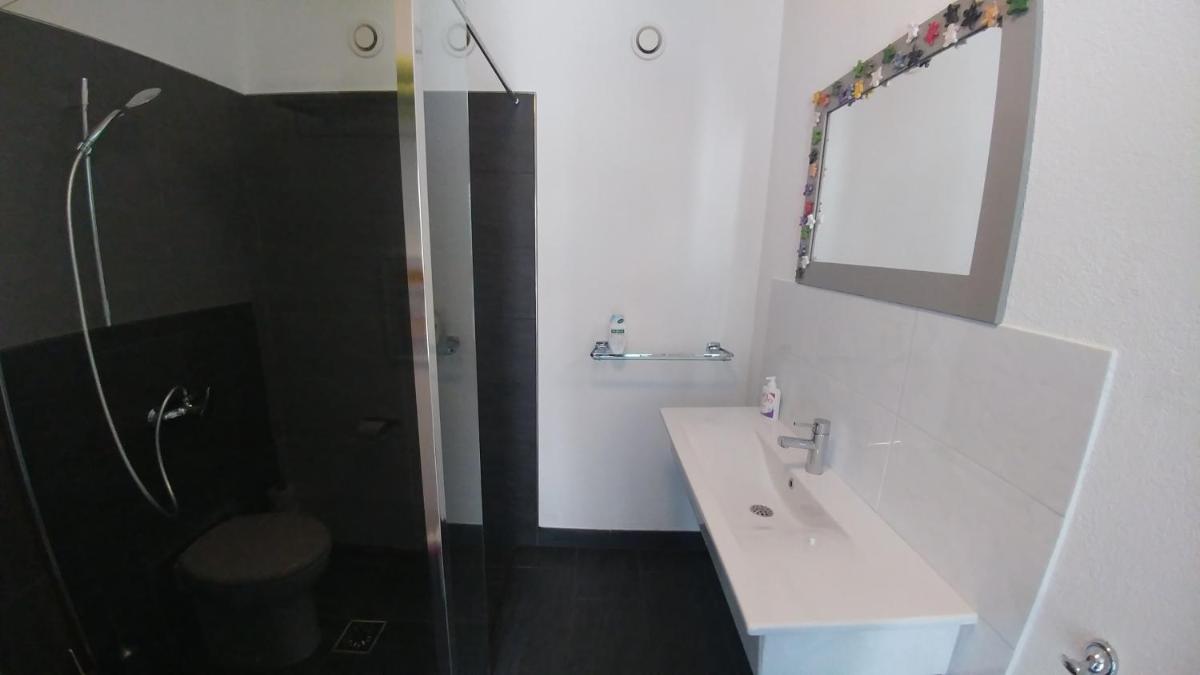 Apartment photo 2