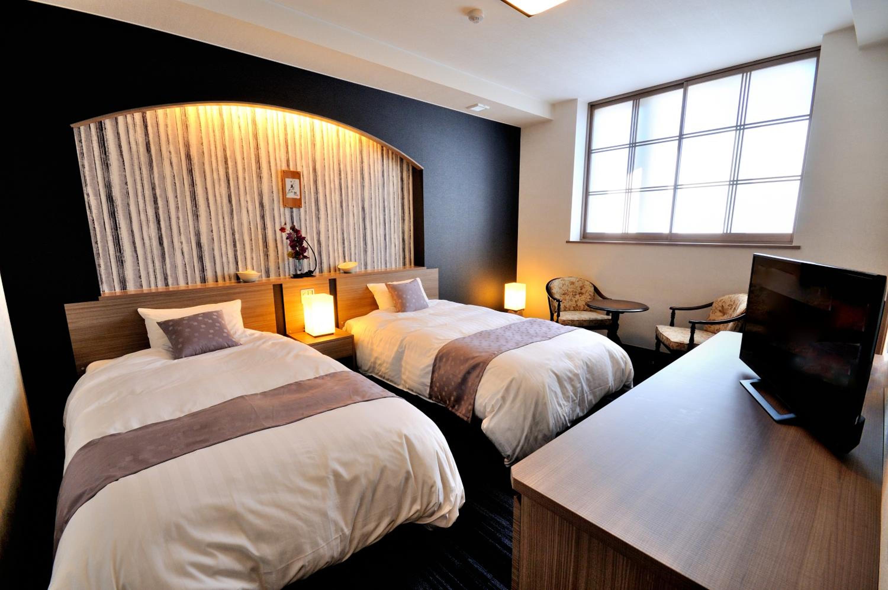 Twin Room 203 - Photo 1