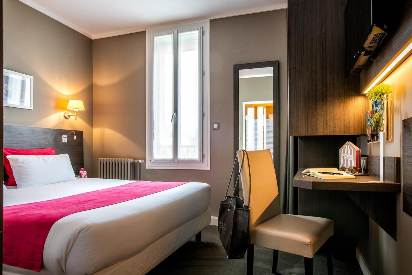 Classic Double Room - Photo 8