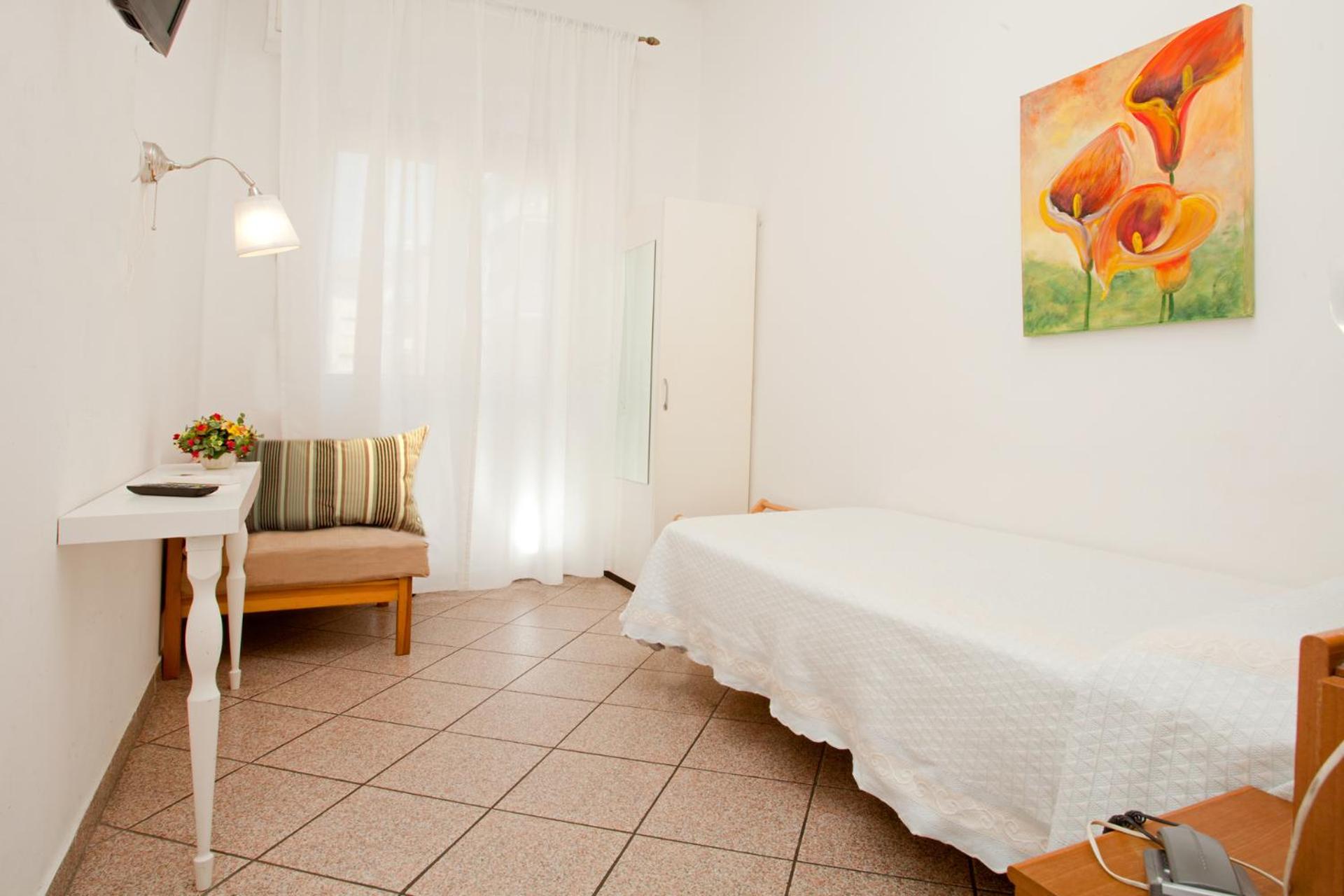 Single Room photo 1