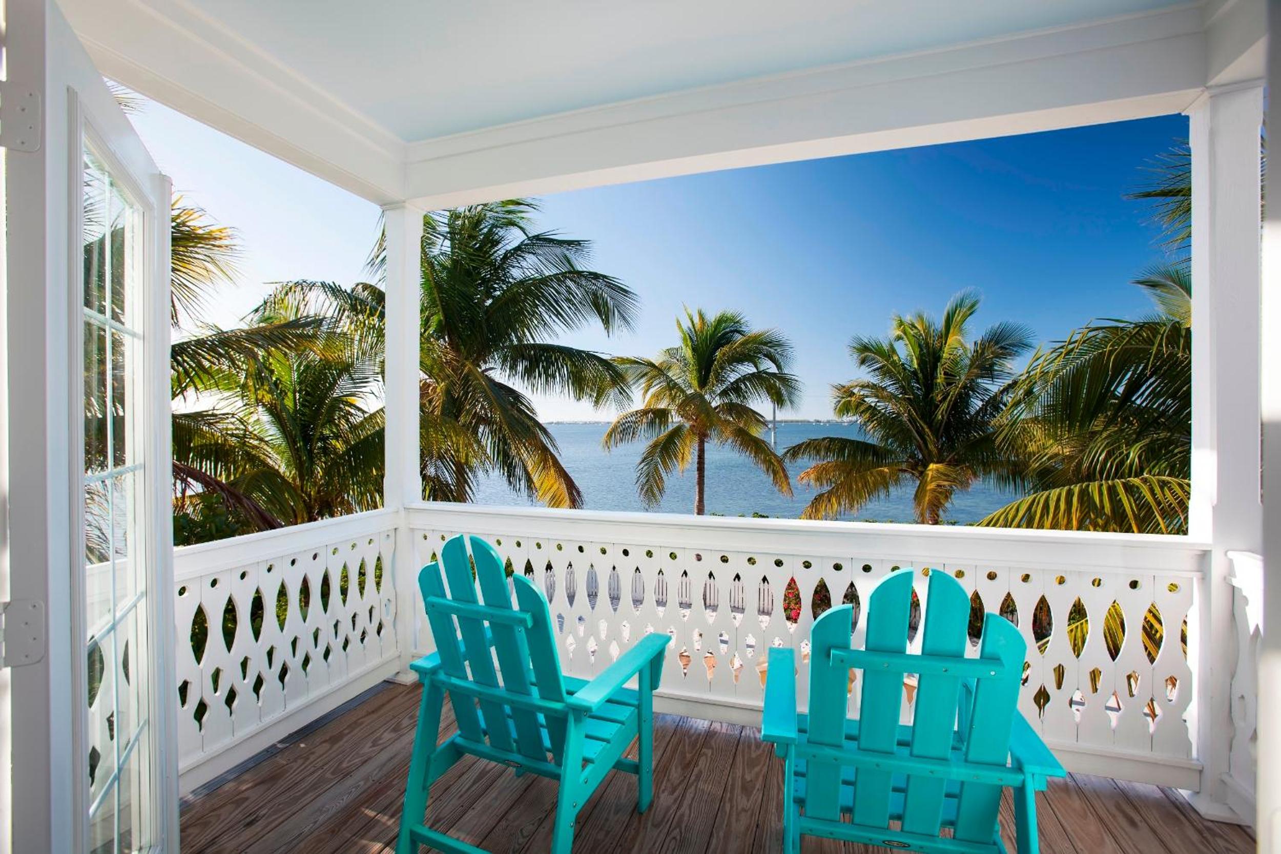 One-Bedroom Suite with Partial Water View - Photo 6