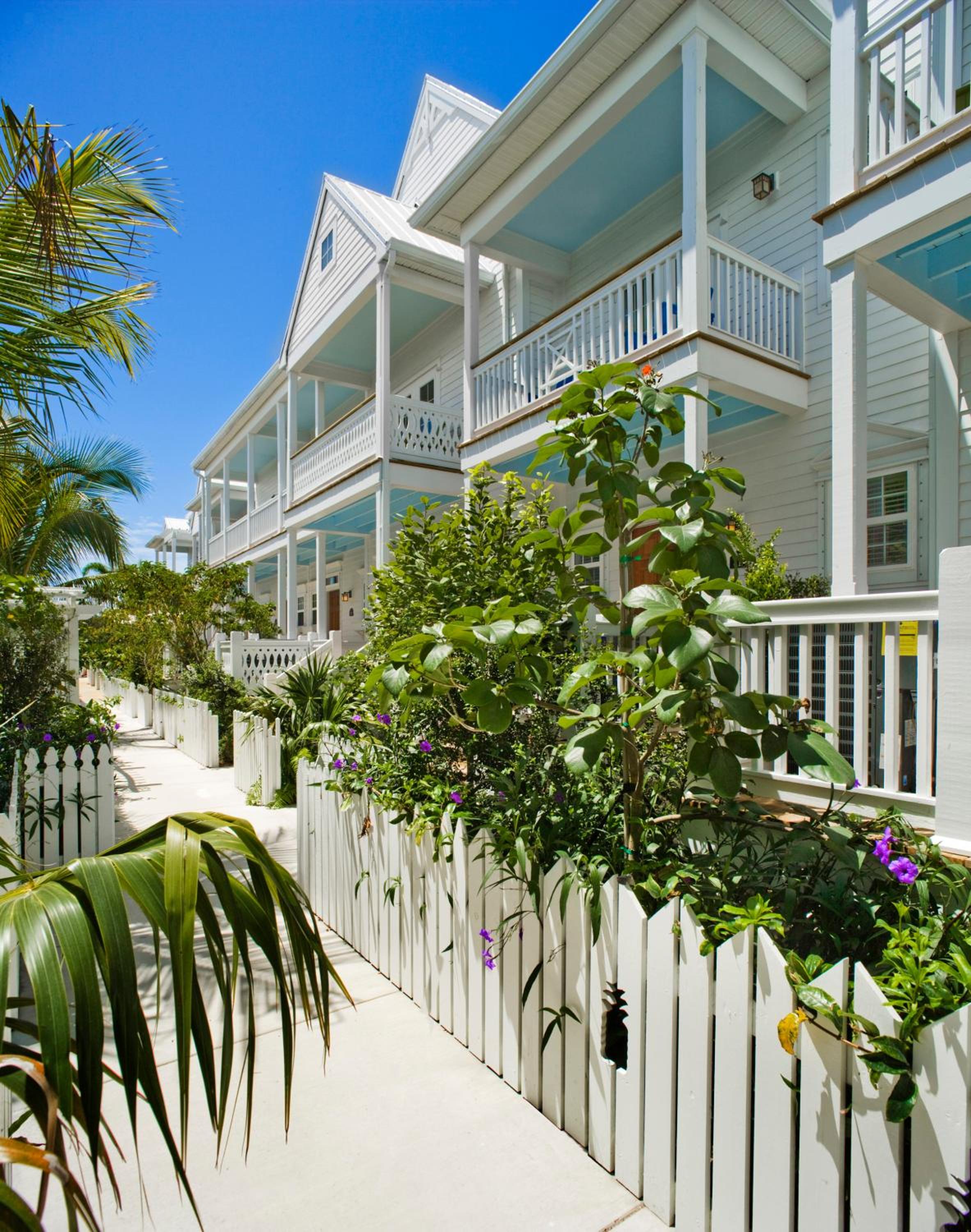 Three-Bedroom Villa - Disability Access - Photo 7