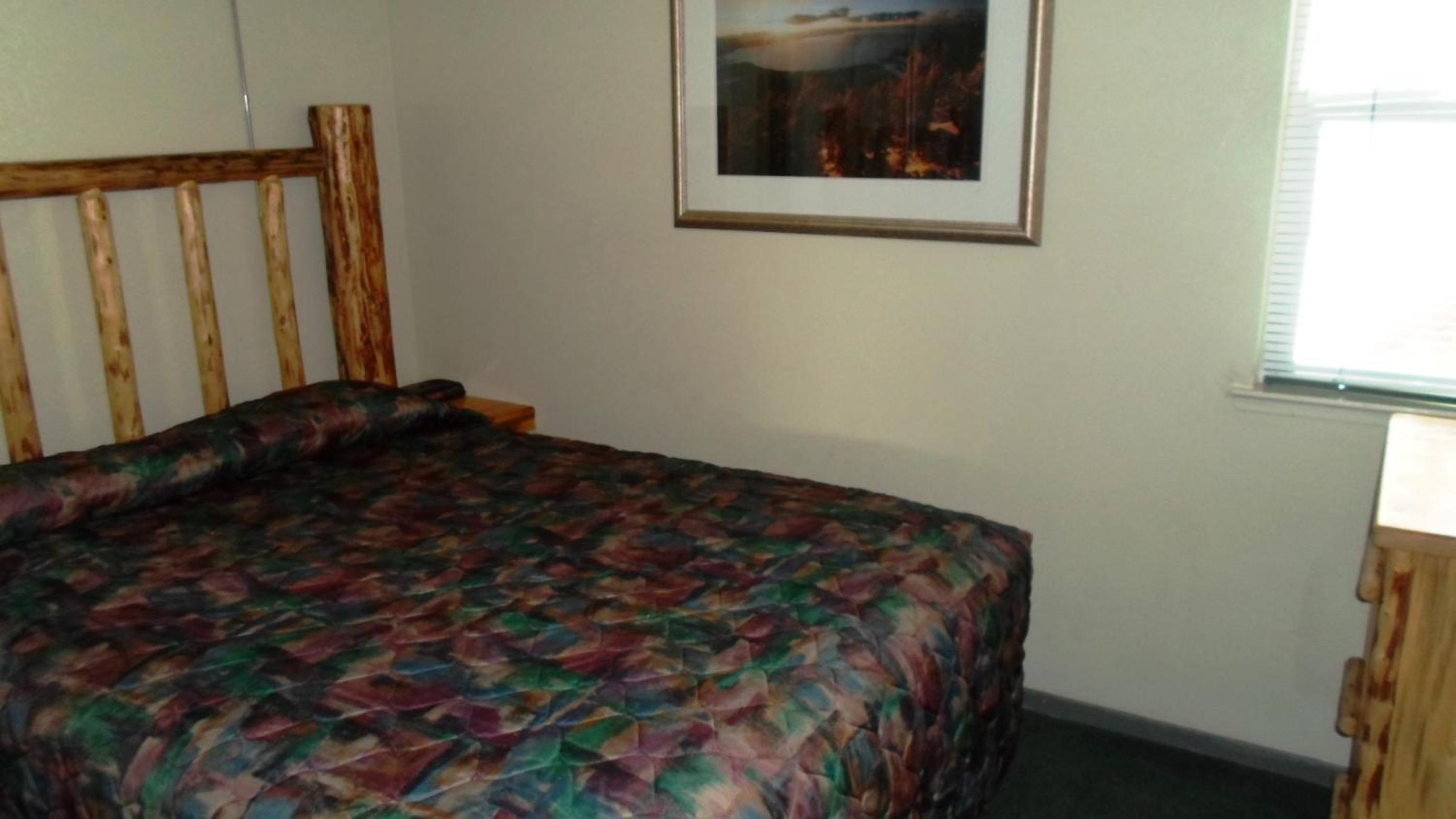 One-Bedroom Suite - Photo 4
