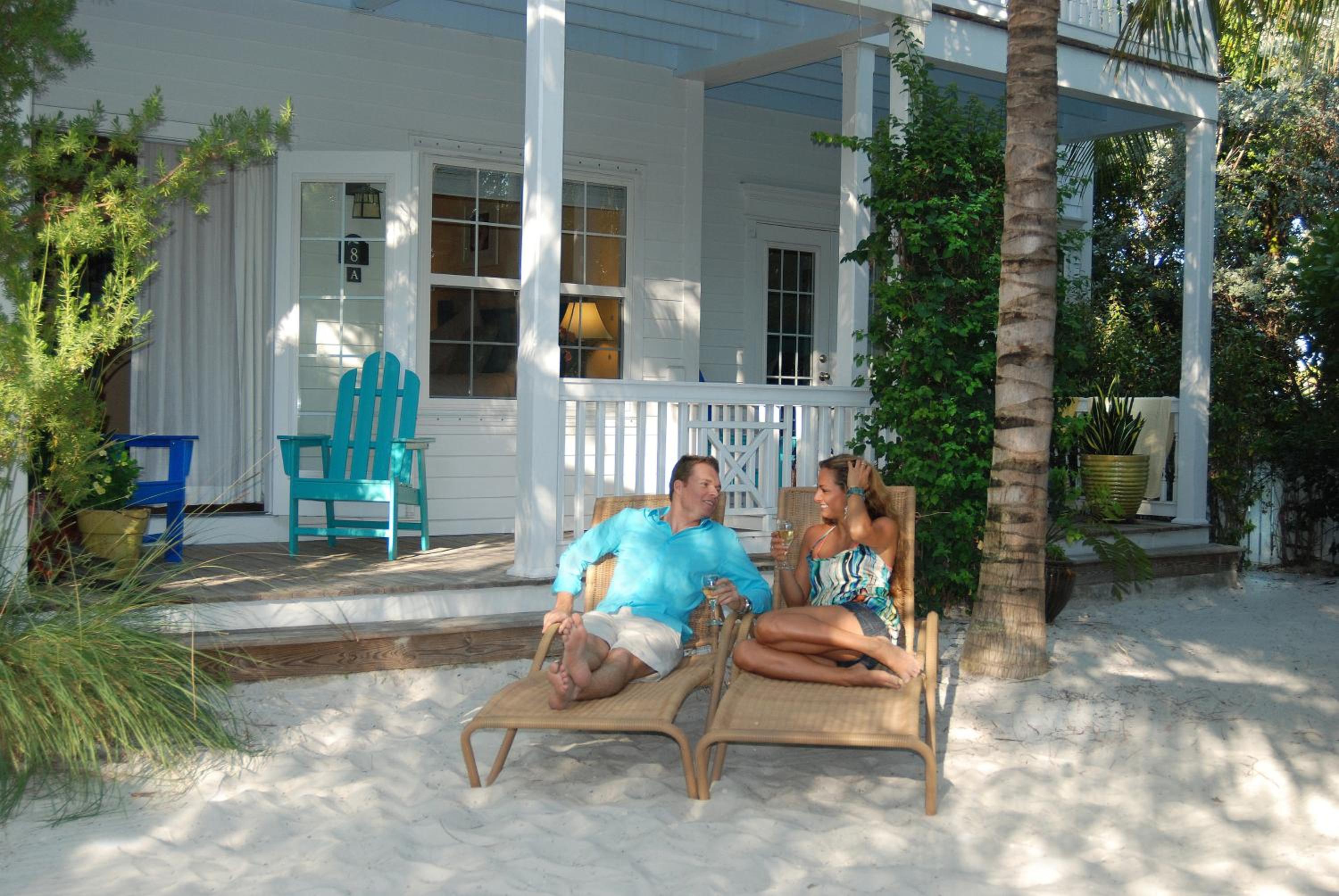 Three-Bedroom Villa with Partial Water View - Photo 7