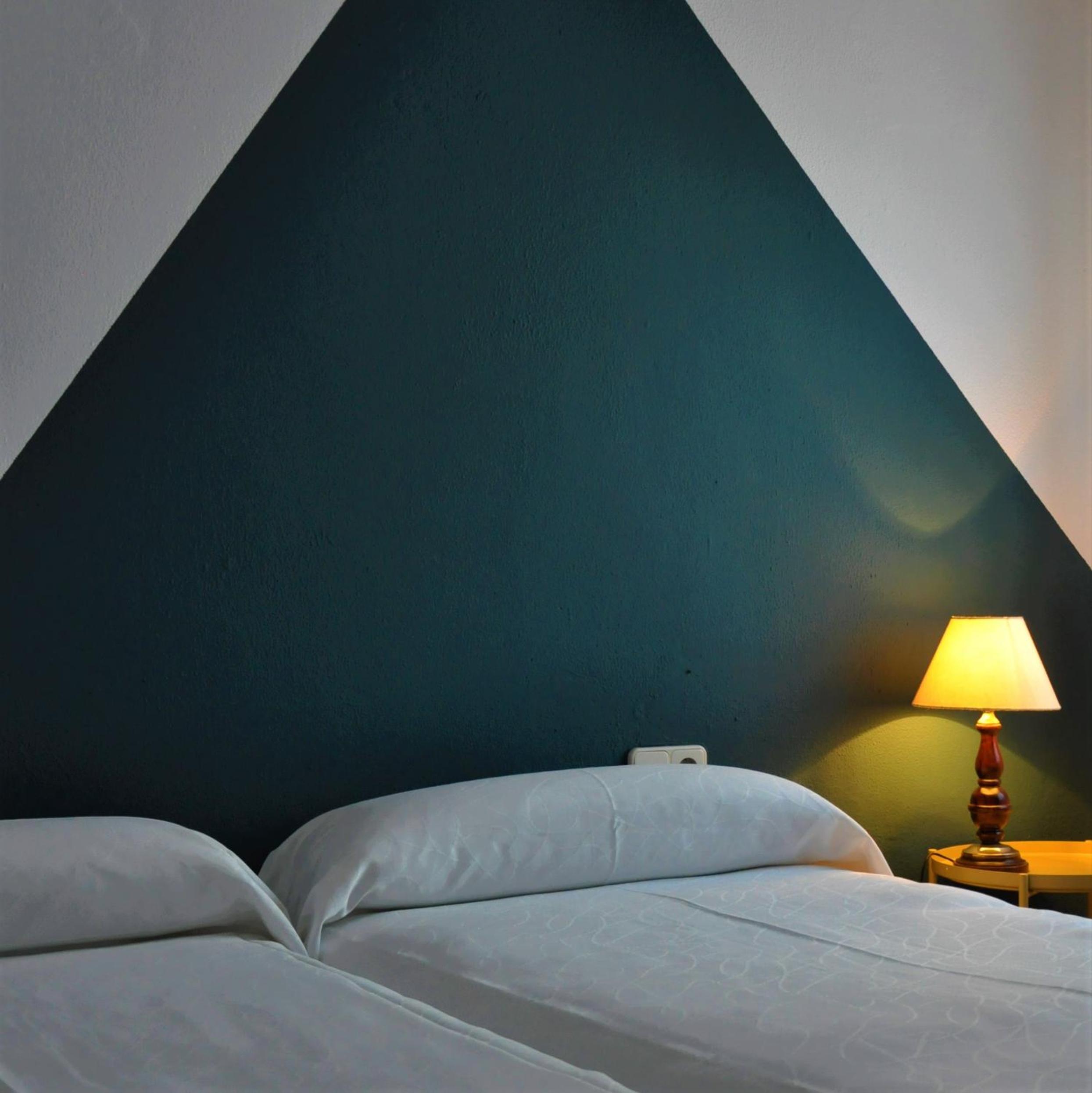 Two-Bedroom Apartment (4-6 Adults) photo 2