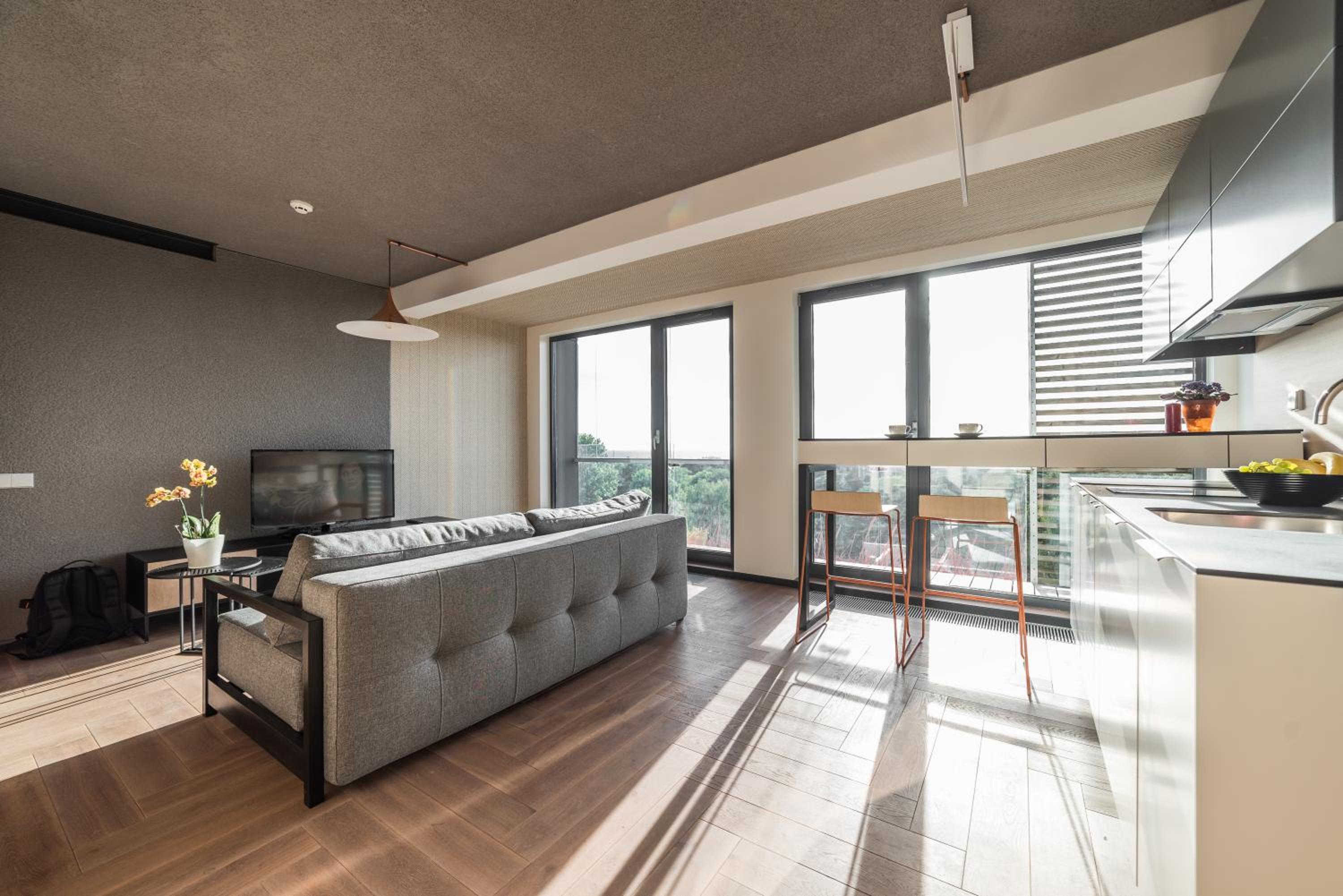 Apartment photo 2