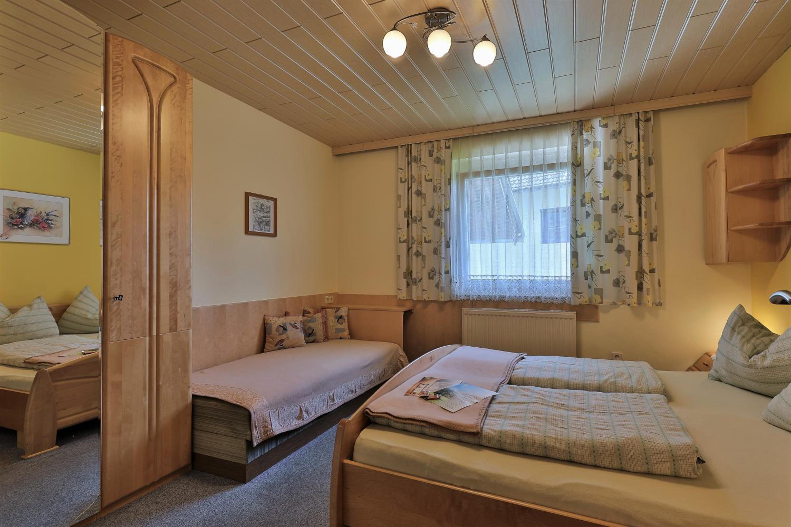Two-Bedroom Apartment - Annex photo 2