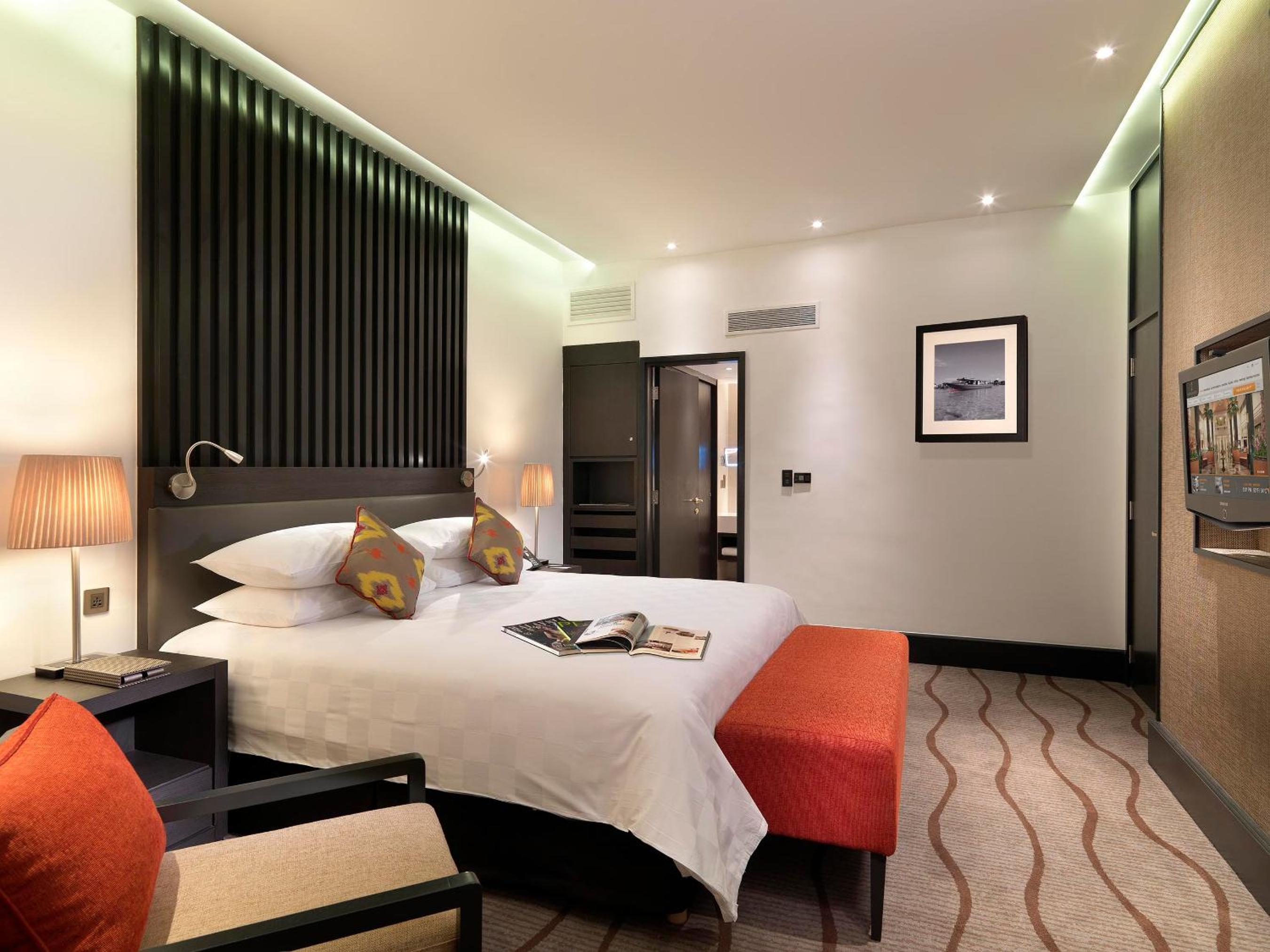 Superior King Suite