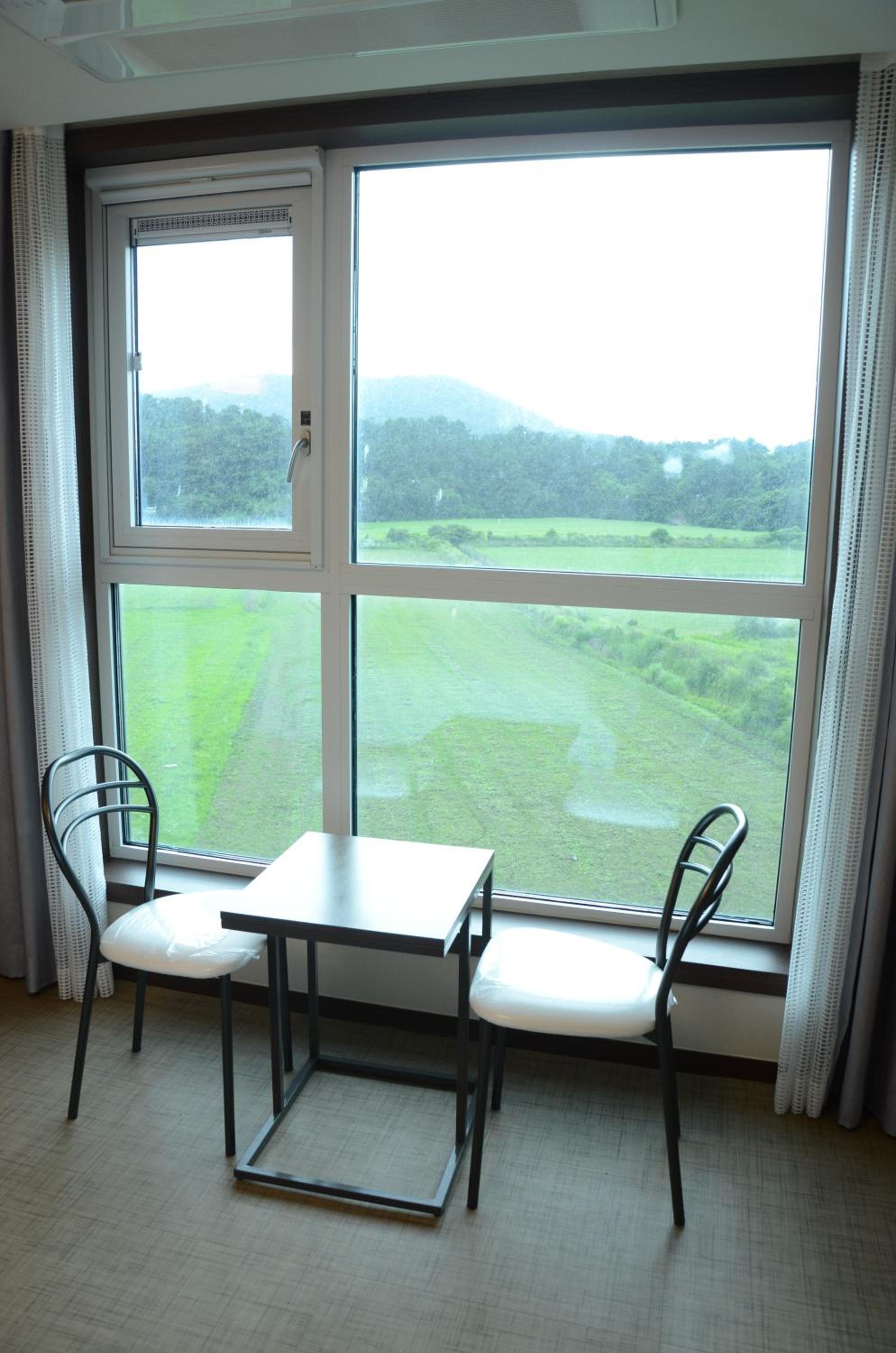 Double Room - Photo 7