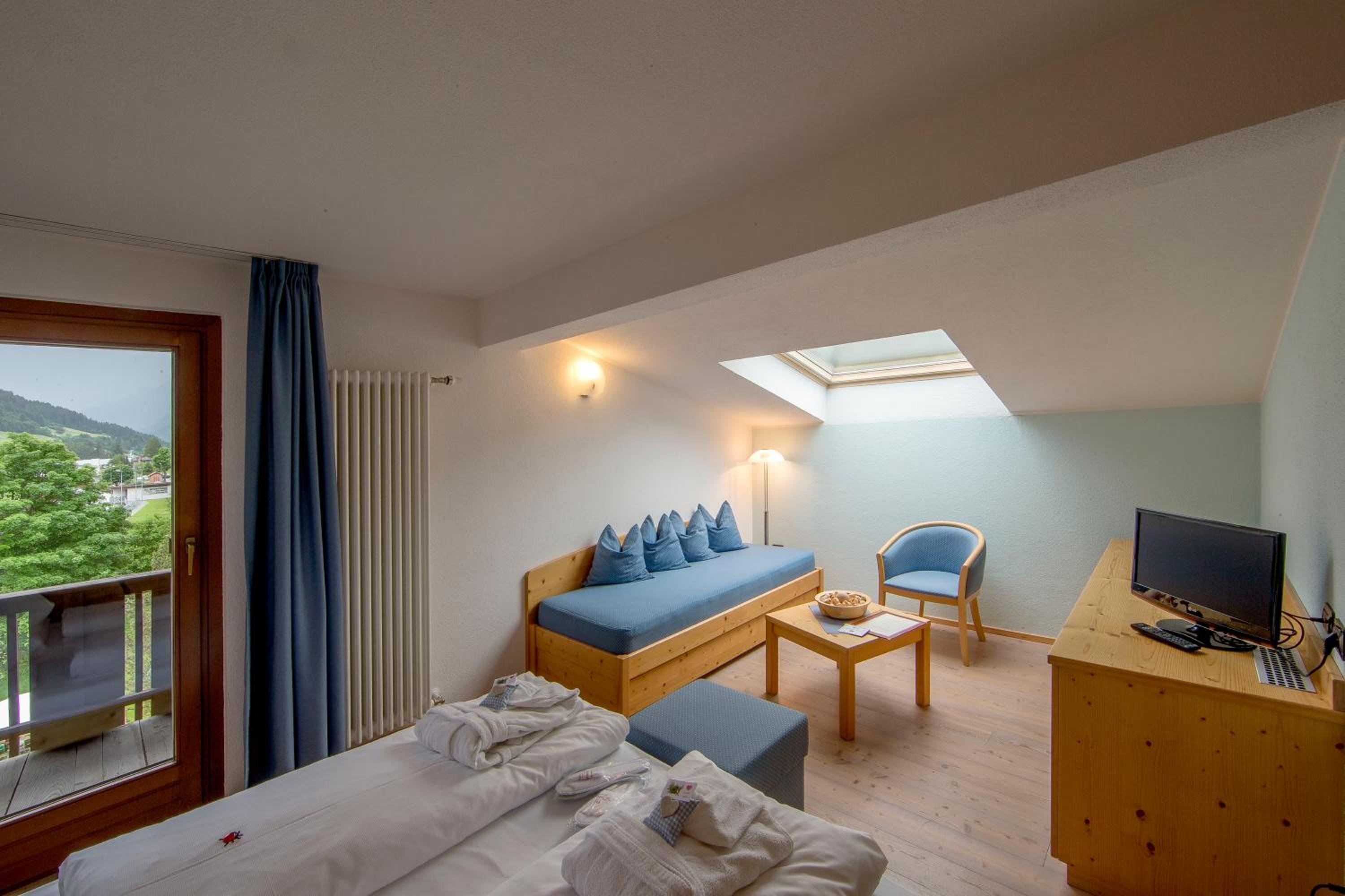 Deluxe Double Room - Attic photo 3